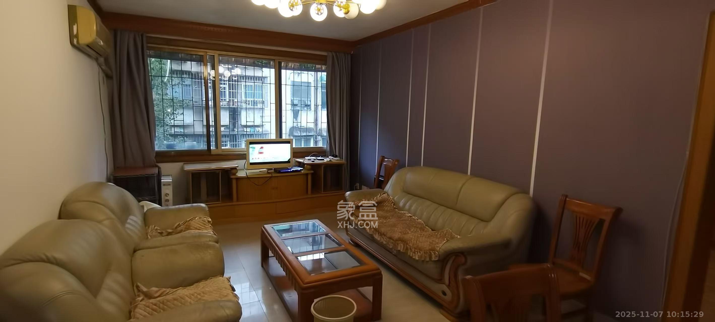 曾家湾13号生活区(友谊集团公司宿舍) 2室1厅1卫 1600.0元/月 曾家湾13号生活区(友谊集团公司宿舍) 2室1厅1卫 1600.0元/月室内图