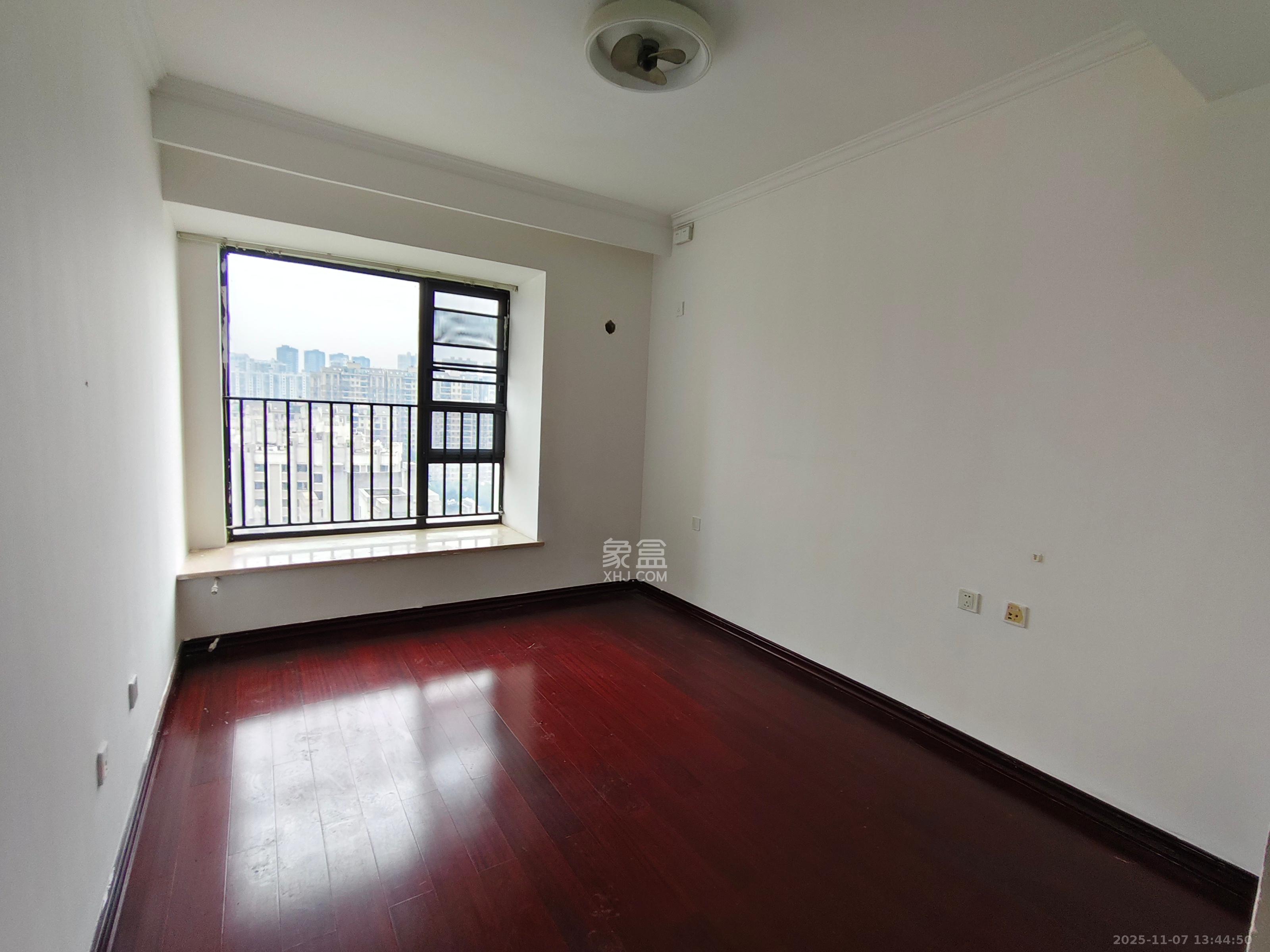 茂华禧都会 4室2厅1卫 4500.0元/月 茂华禧都会 4室2厅1卫 4500.0元/月室内图