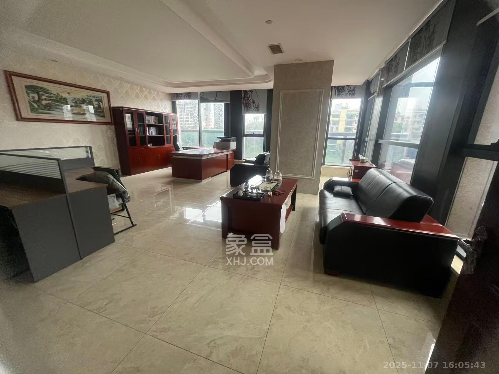 融科东南海   1200.0㎡      45000.0元/月