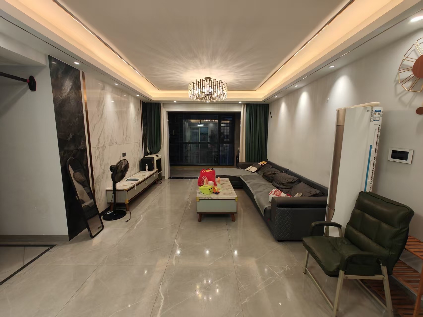 现代美居（喜盈门）  3室2厅2卫    3500.0元/月室内图