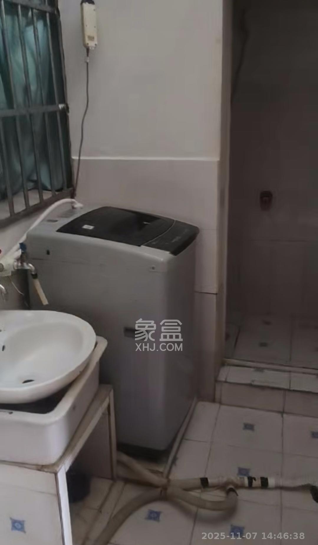 桂花路锻压小区 1室0厅0卫 950.0元/月 桂花路锻压小区 1室0厅0卫 950.0元/月室内图