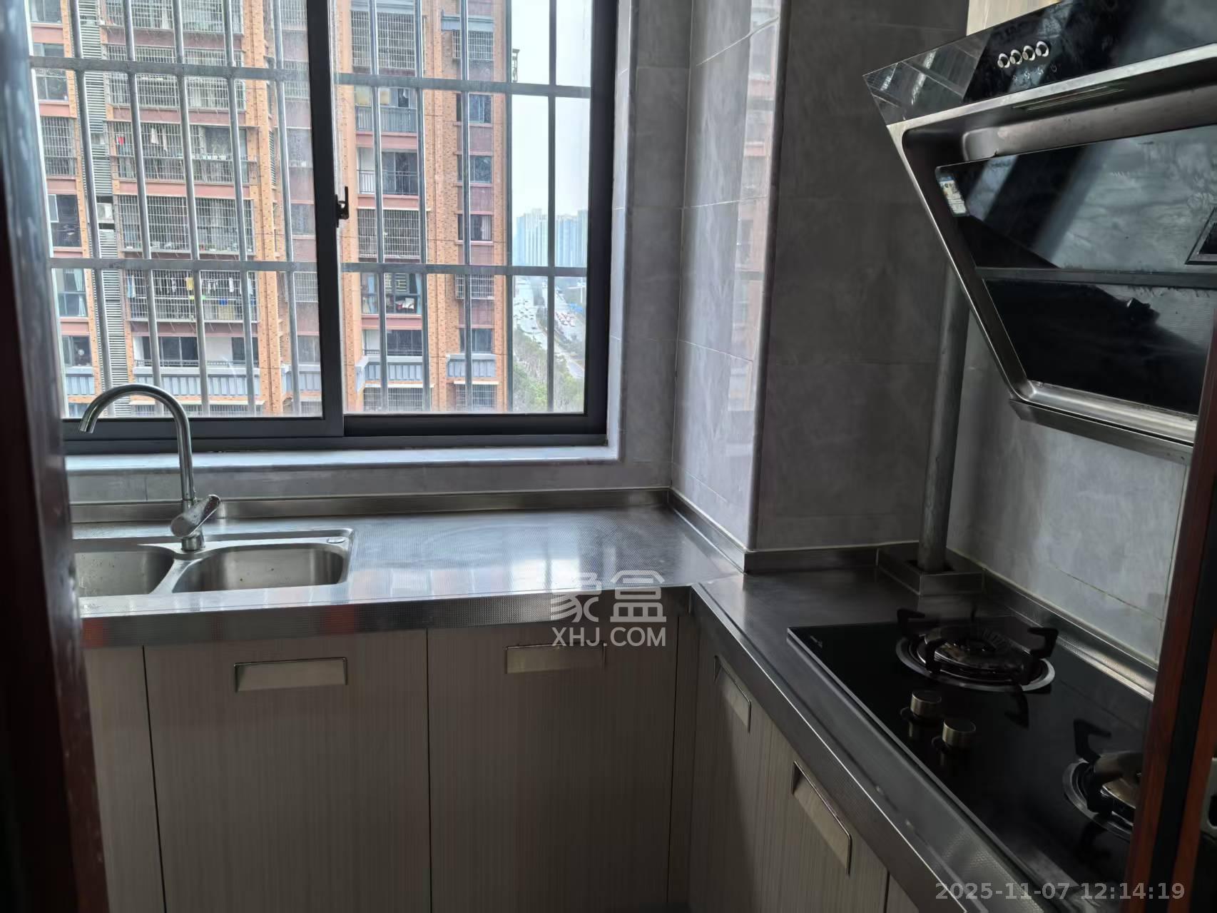 东业上城嘉苑(晟悦国际) 3室2厅2卫 2200.0元/月 东业上城嘉苑(晟悦国际) 3室2厅2卫 2200.0元/月室内图