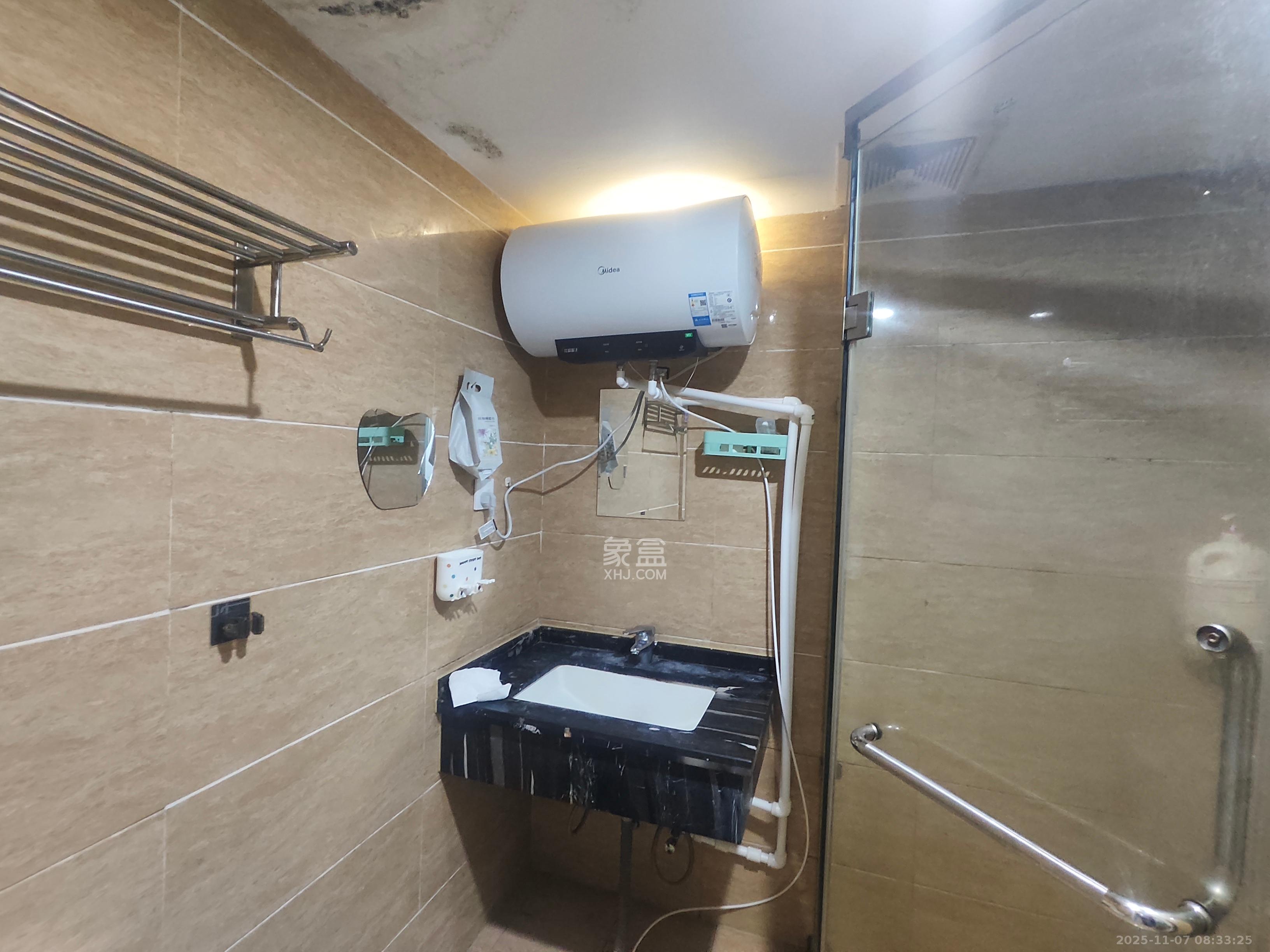 恒大金都(华瑞金都) 1室1厅1卫 1200.0元/月 恒大金都(华瑞金都) 1室1厅1卫 1200.0元/月室内图