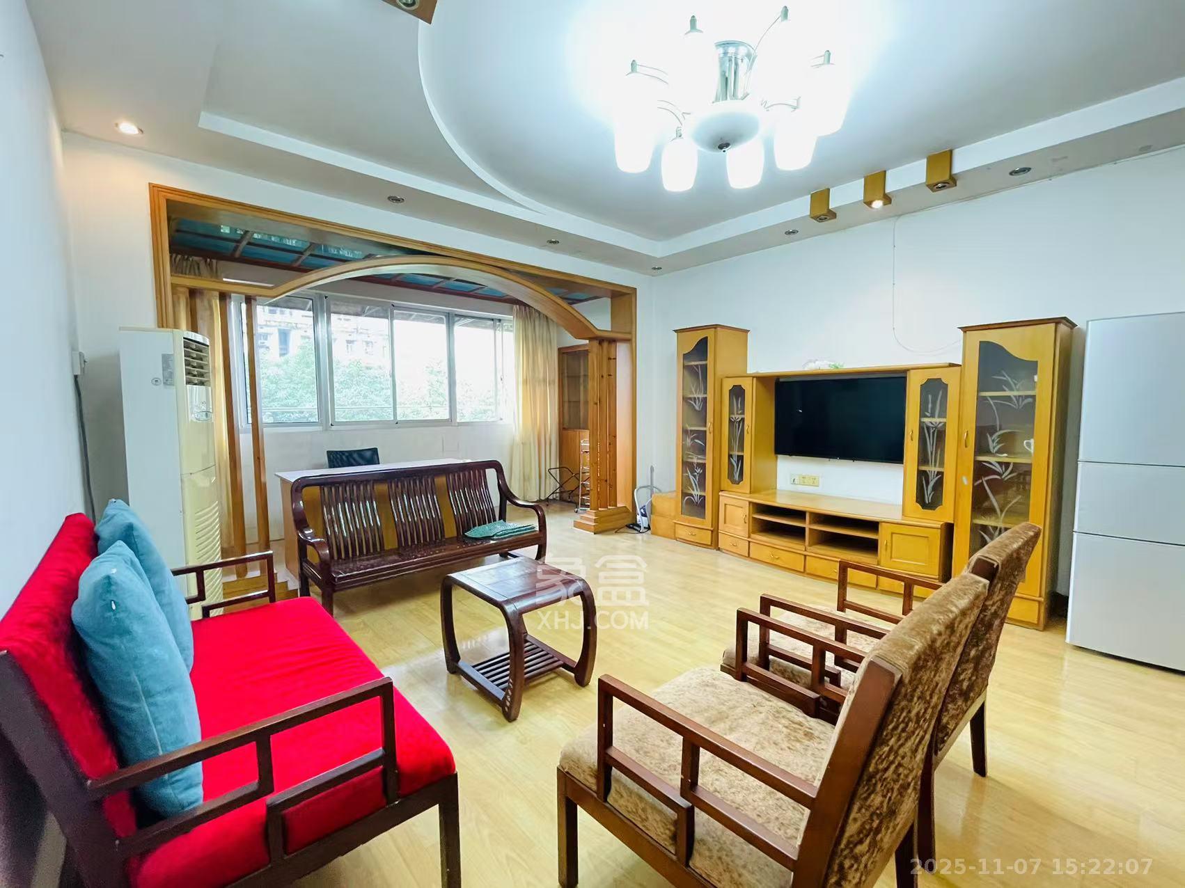 陈家湖小区 4室2厅2卫 3200.0元/月 陈家湖小区 4室2厅2卫 3200.0元/月室内图