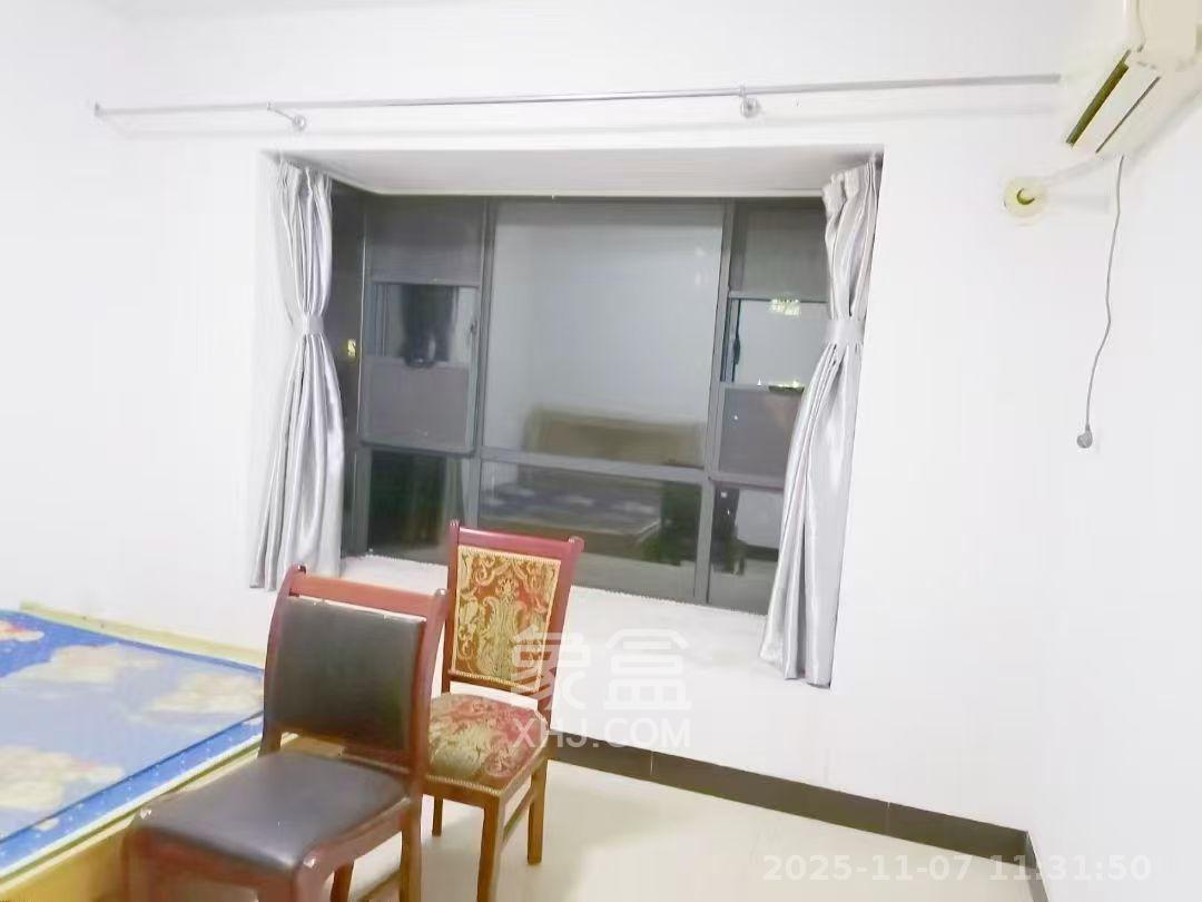 中央一品 5室2厅2卫 2200.0元/月 中央一品 5室2厅2卫 2200.0元/月室内图