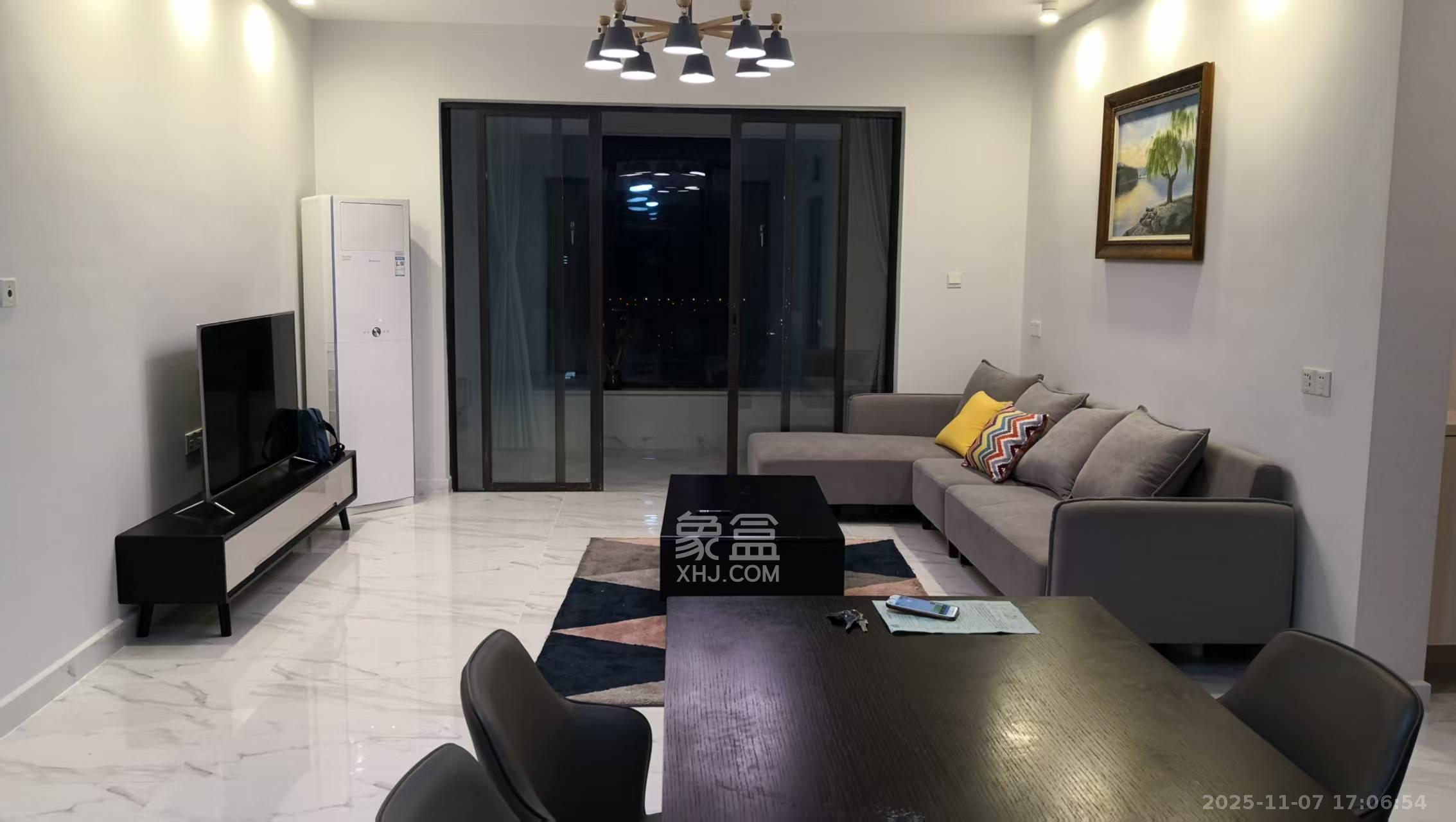 梅溪湖金茂悦（金悦雅苑）  4室2厅2卫    4000.0元/月室内图