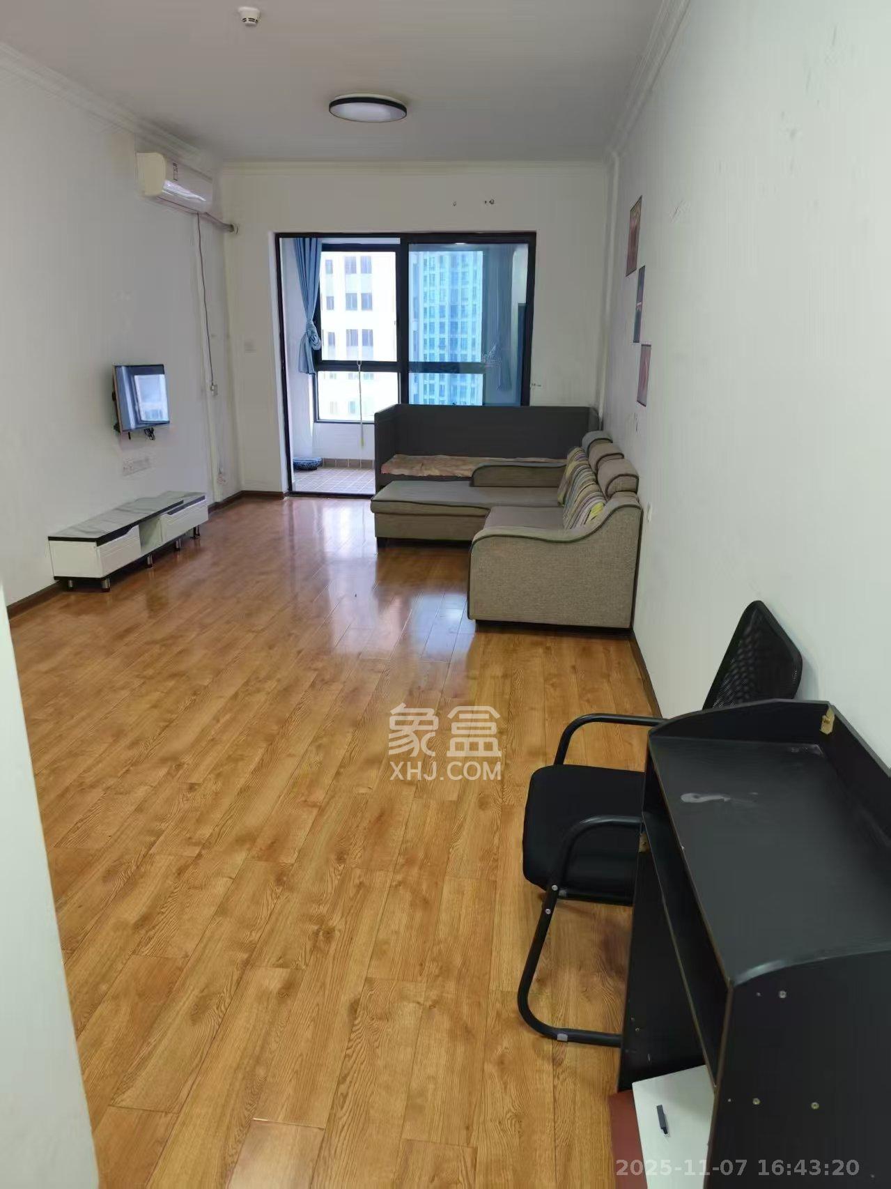 长房半岛蓝湾(观山月) 2室2厅1卫 1700.0元/月 长房半岛蓝湾(观山月) 2室2厅1卫 1700.0元/月室内图