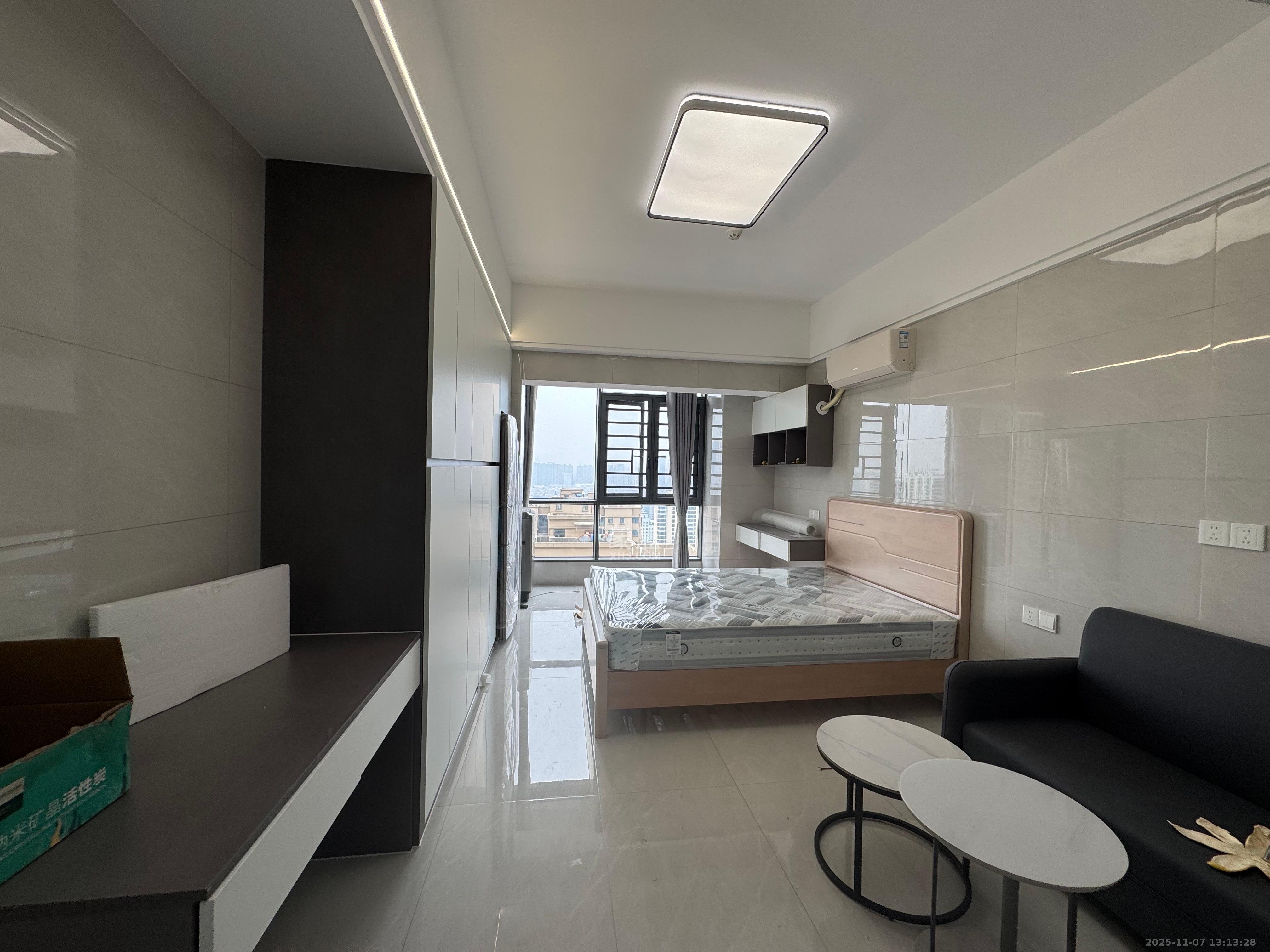 嘉雨兴园 1室1厅1卫 1800.0元/月 嘉雨兴园 1室1厅1卫 1800.0元/月室内图