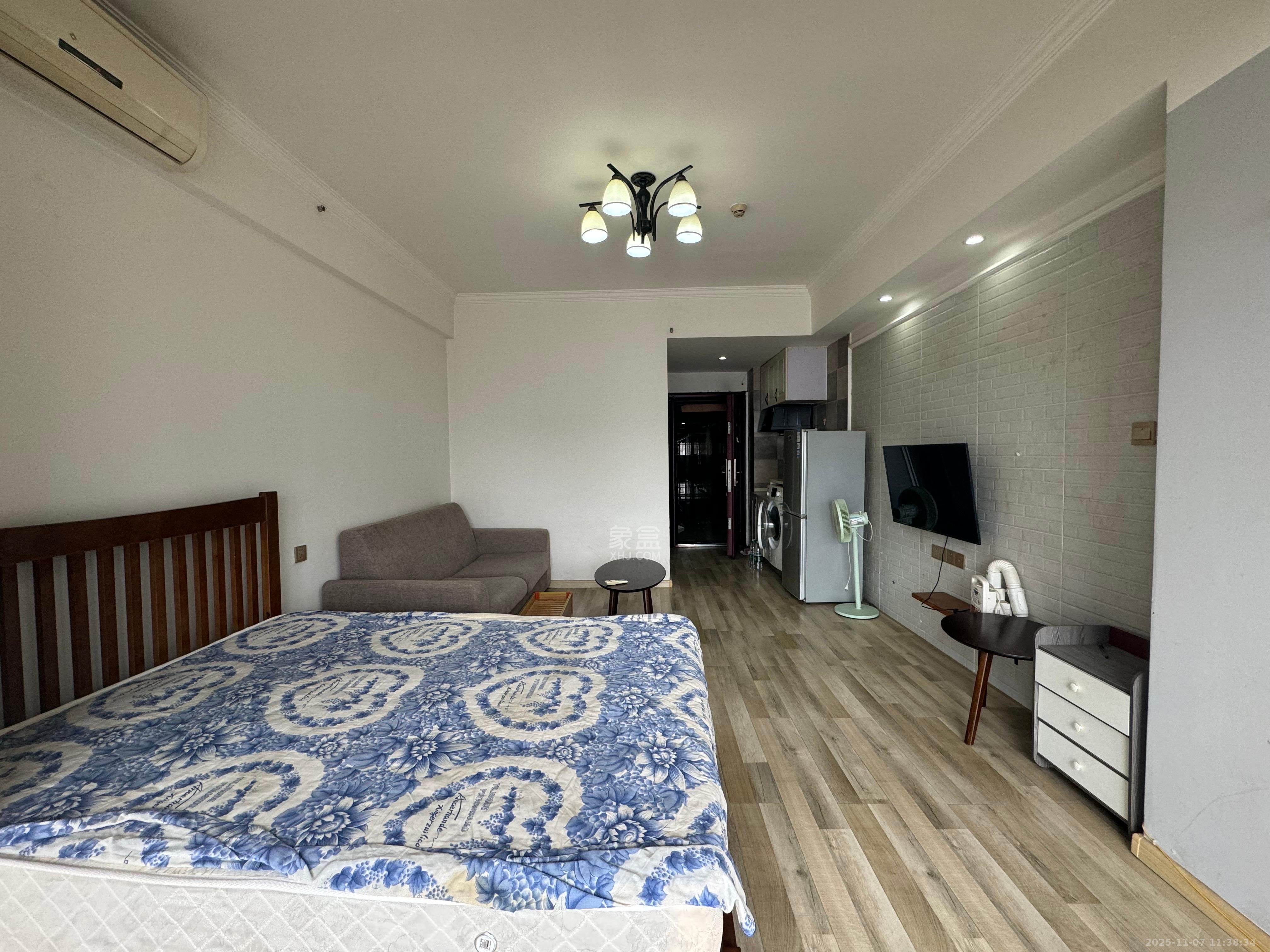 恒大金都（华瑞金都）  1室1厅1卫    1400.0元/月