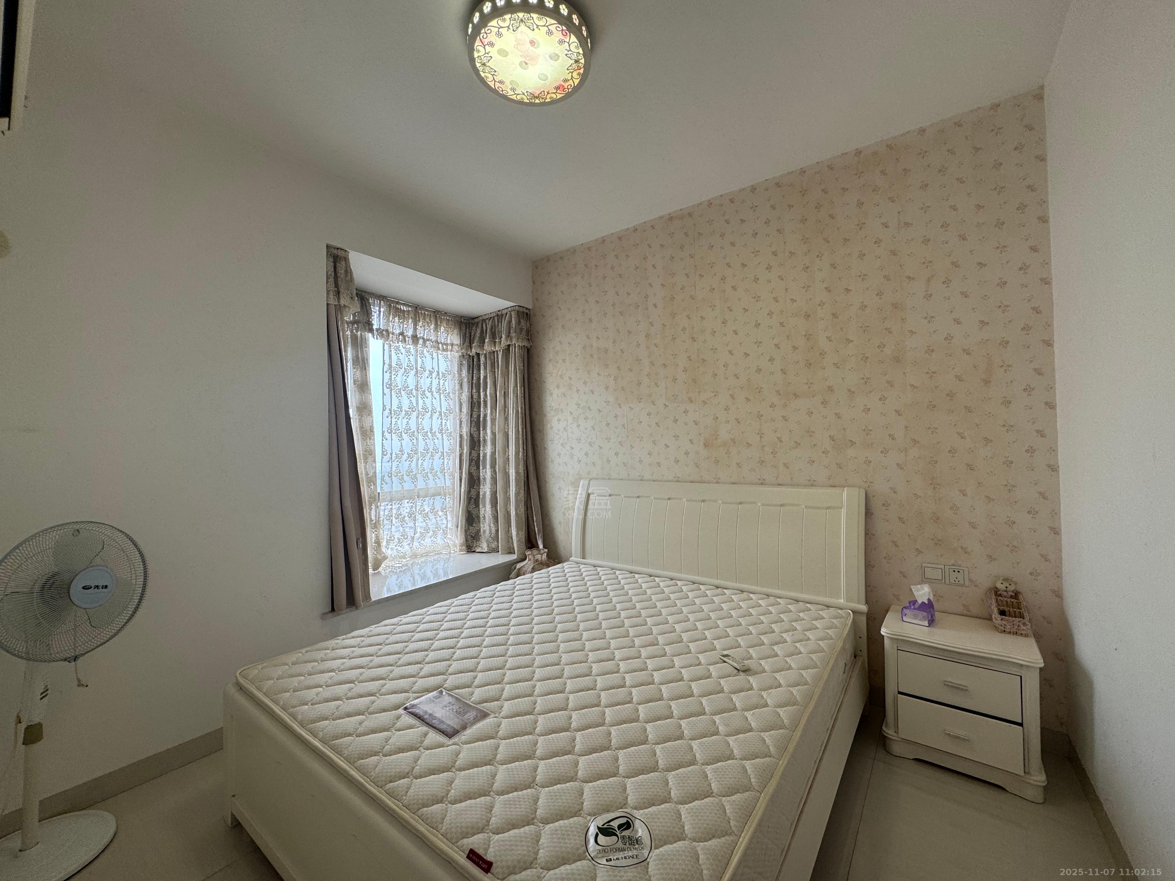 华晨御园  1室1厅1卫    1500.0元/月室内图