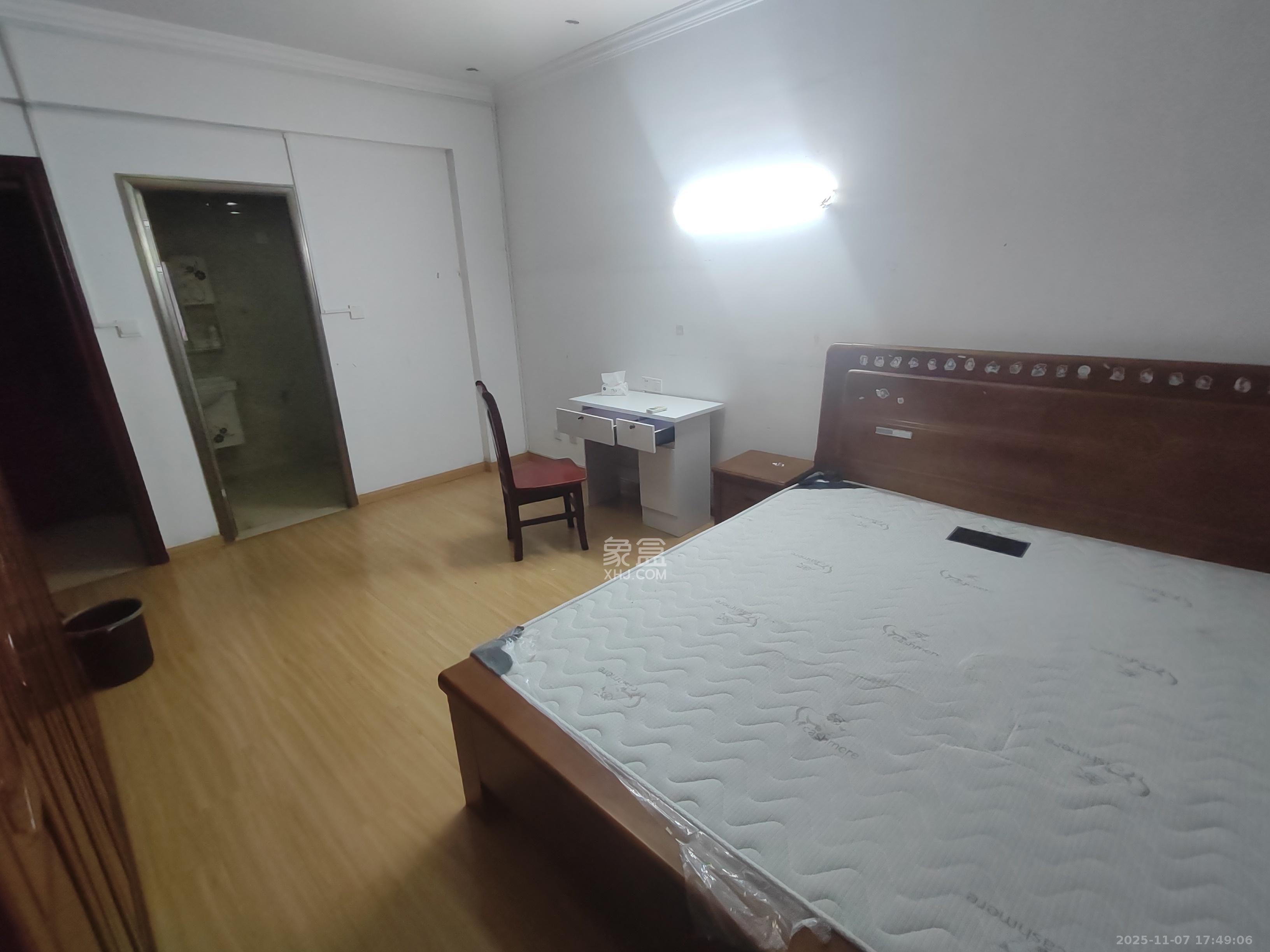 和沁园  1室0厅0卫    900.0元/月室内图