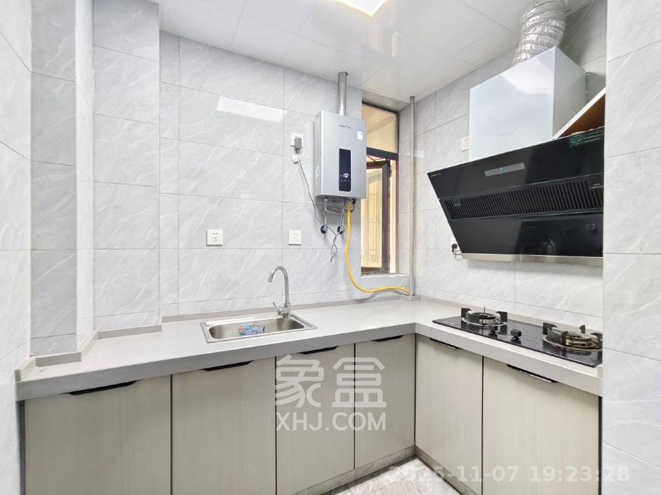 紫华郡  3室2厅1卫    1800.0元/月室内图