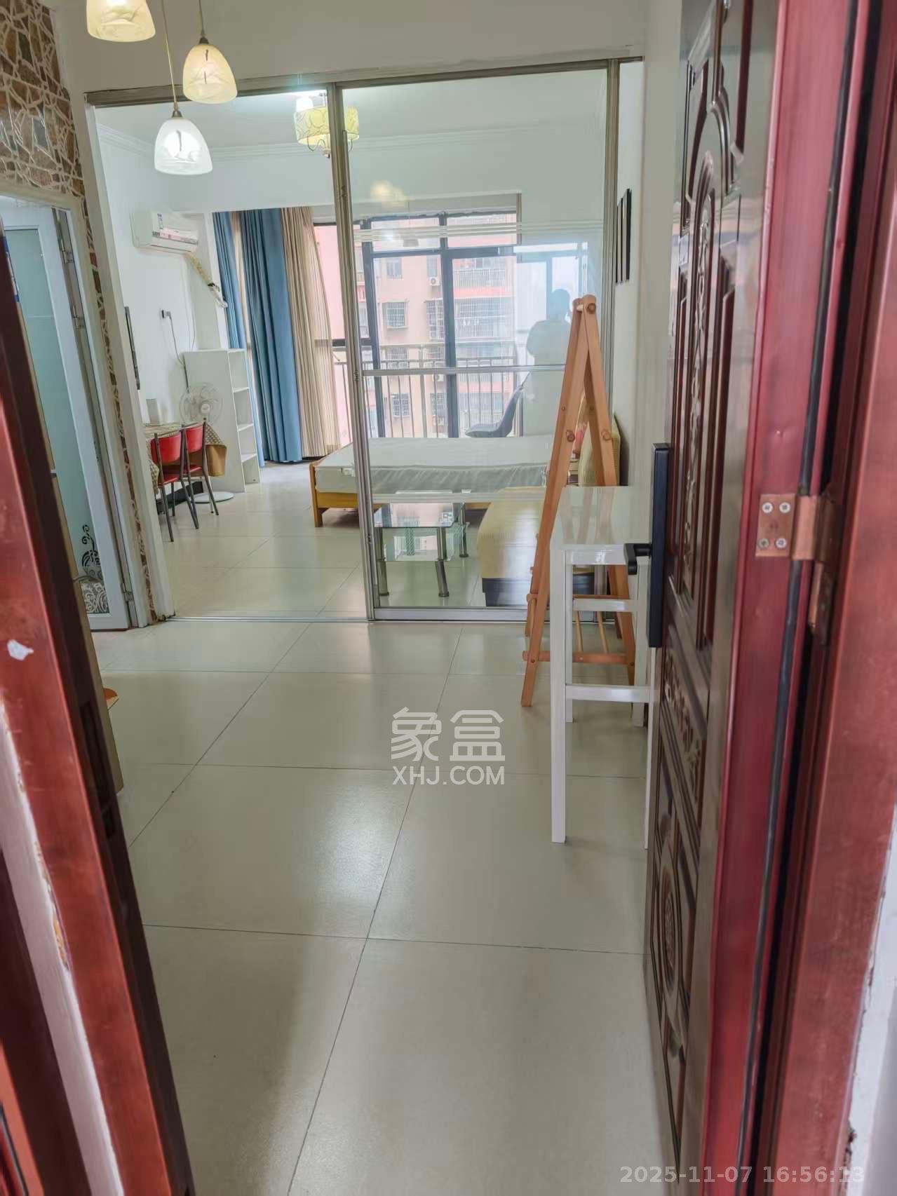 金领家族  1室1厅1卫    1280.0元/月室内图