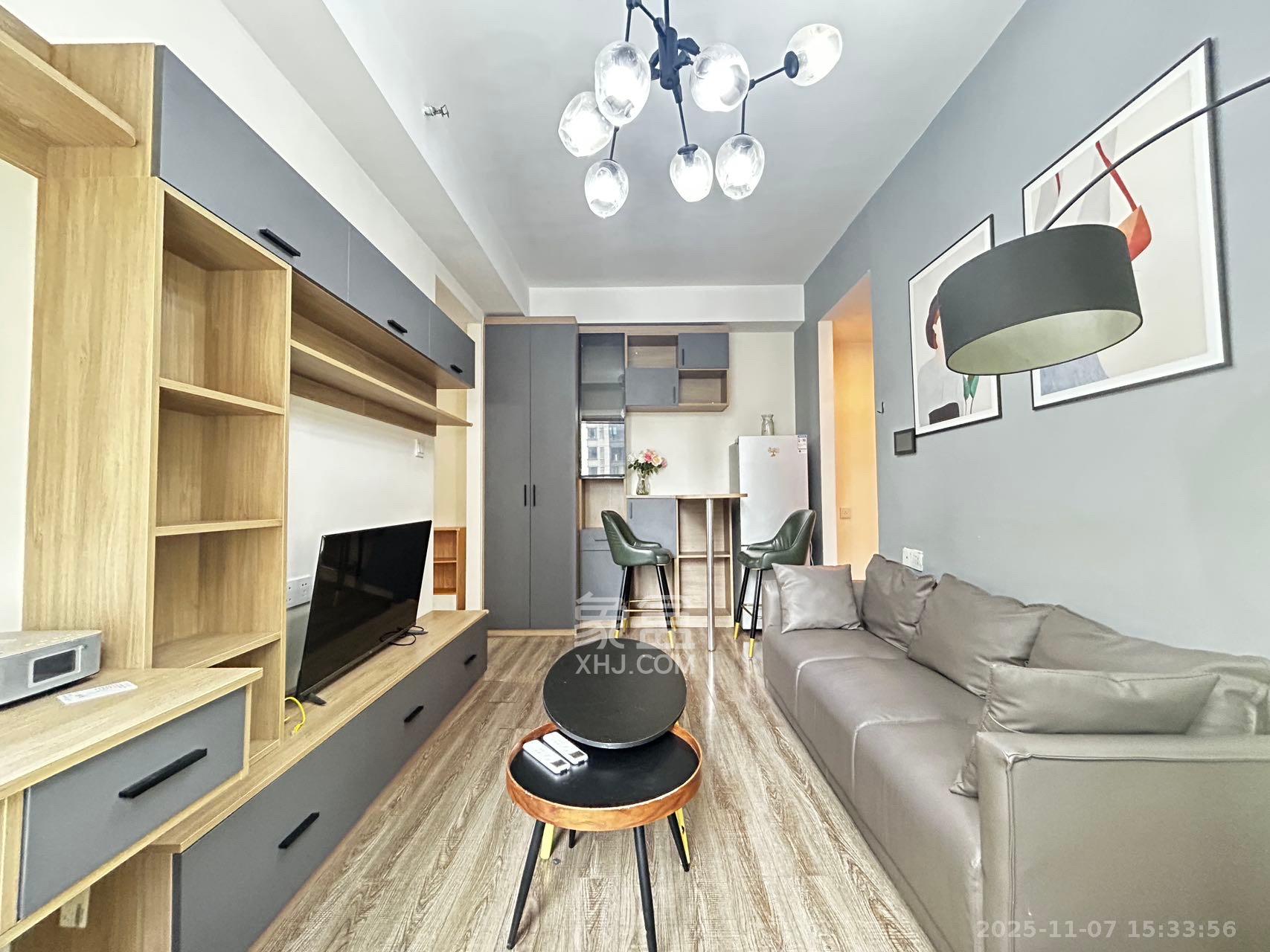 卓越浅水湾 1室0厅0卫 1900.0元/月 卓越浅水湾 1室0厅0卫 1900.0元/月室内图