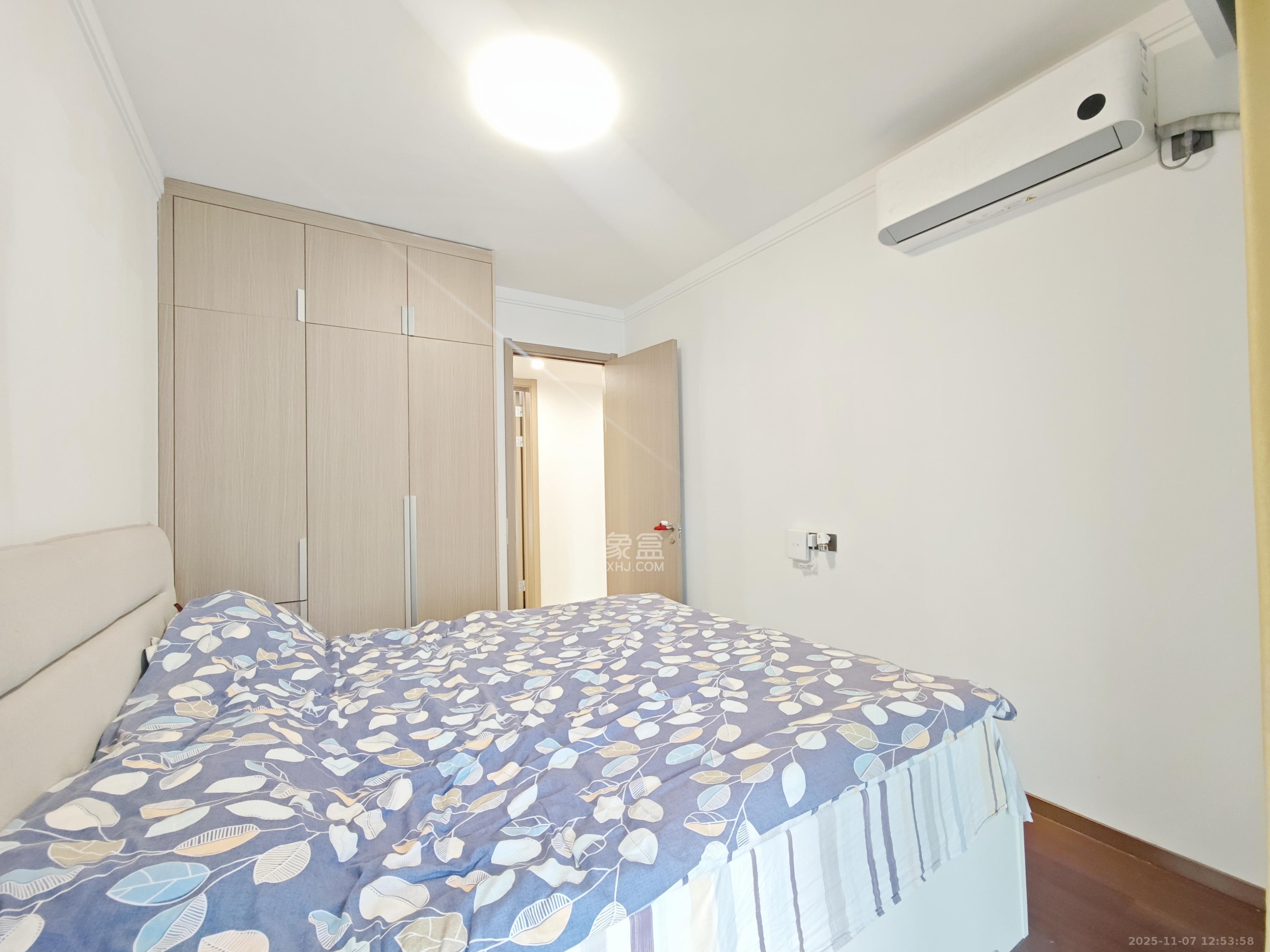 旭辉雨花郡 4室2厅2卫 4300.0元/月 旭辉雨花郡 4室2厅2卫 4300.0元/月室内图