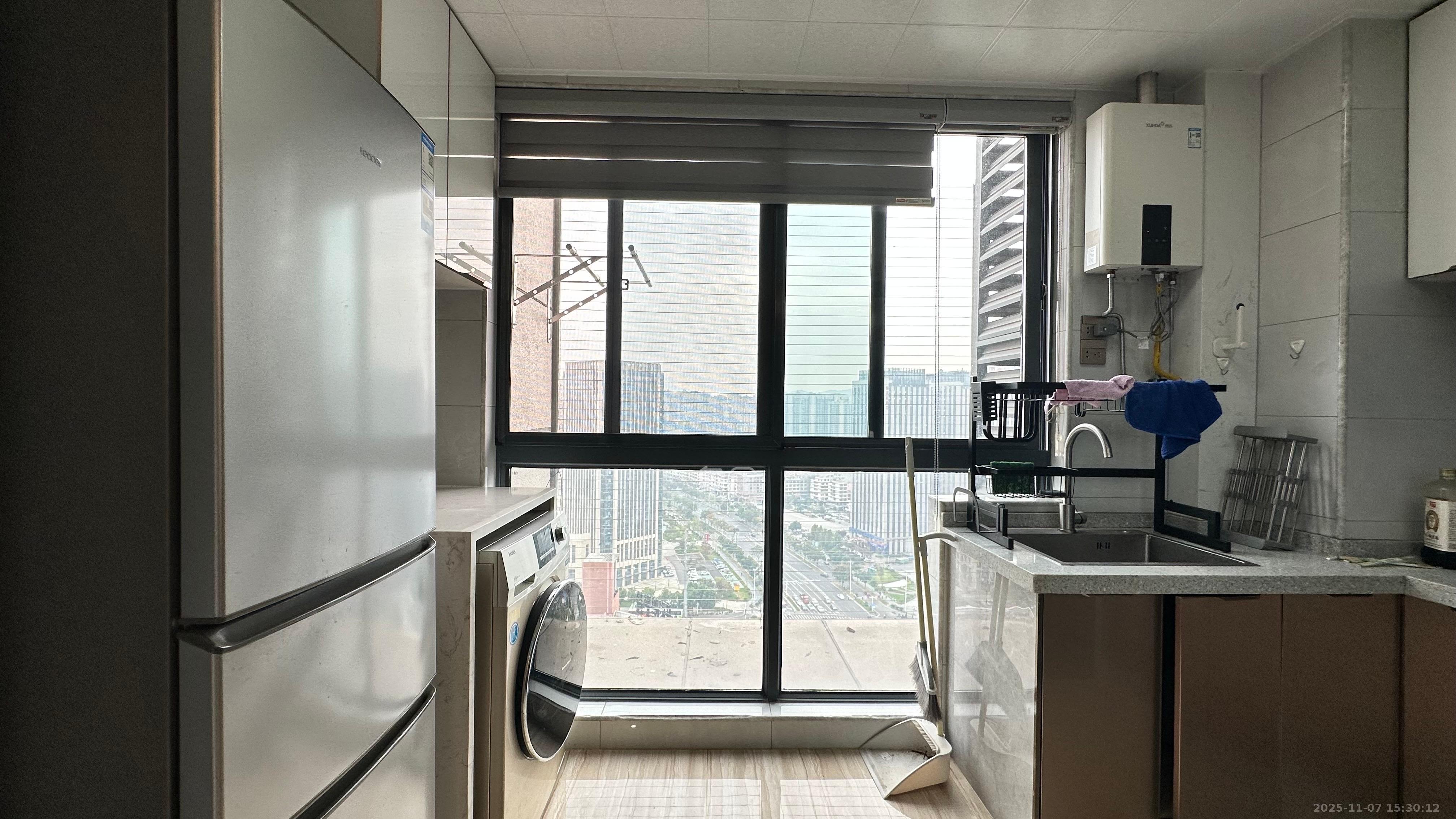 明发国际城  1室1厅1卫    1500.0元/月室内图