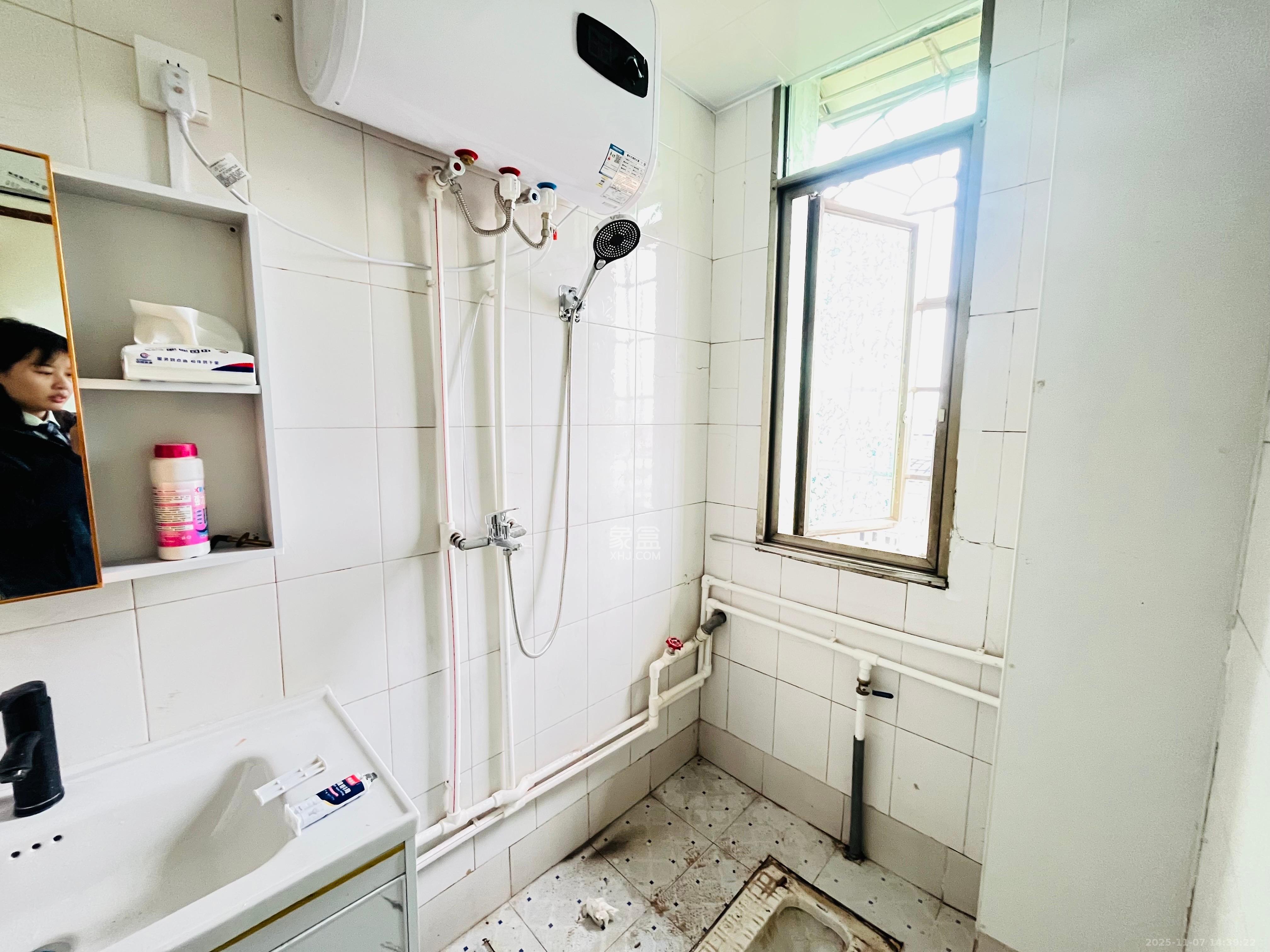 东瓜山一村送变电小区 2室1厅1卫 1300.0元/月 东瓜山一村送变电小区 2室1厅1卫 1300.0元/月室内图