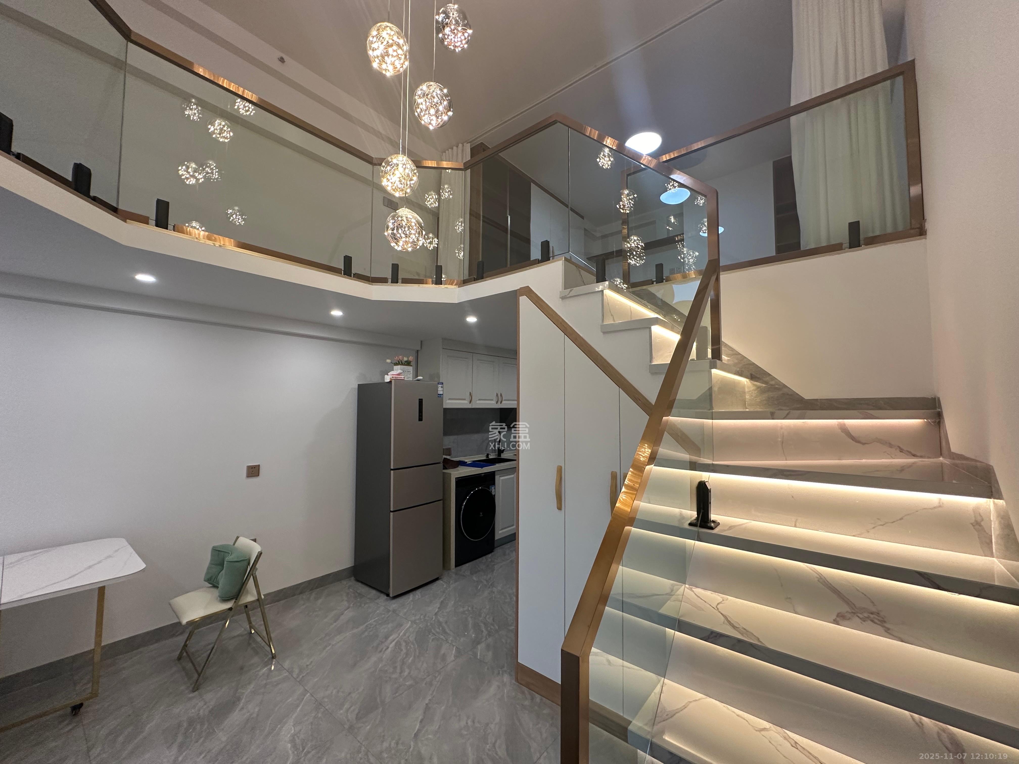 启迪协信中心  2室1厅1卫    2600.0元/月室内图