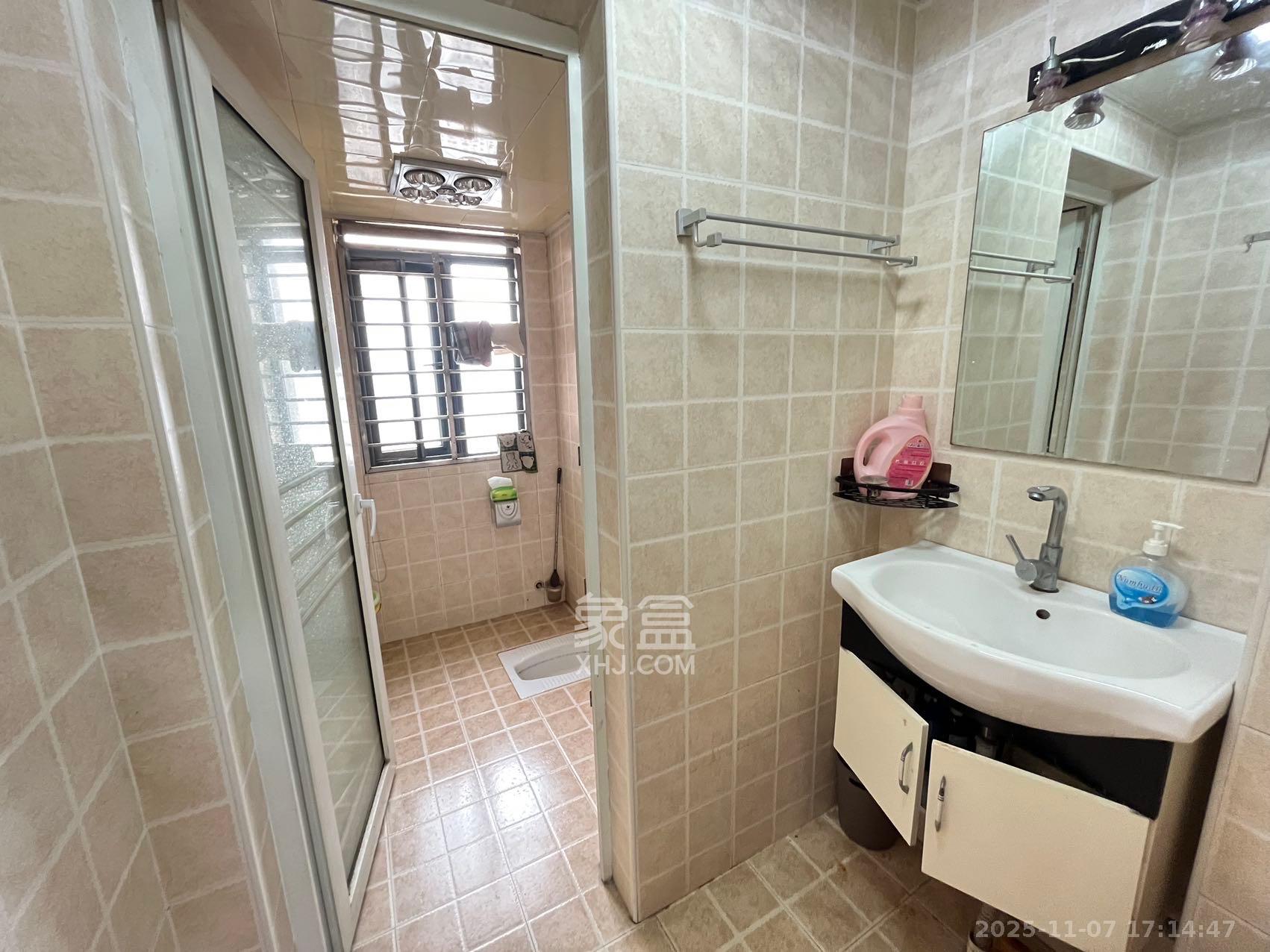 先锋东外滩  3室2厅2卫    2600.0元/月室内图