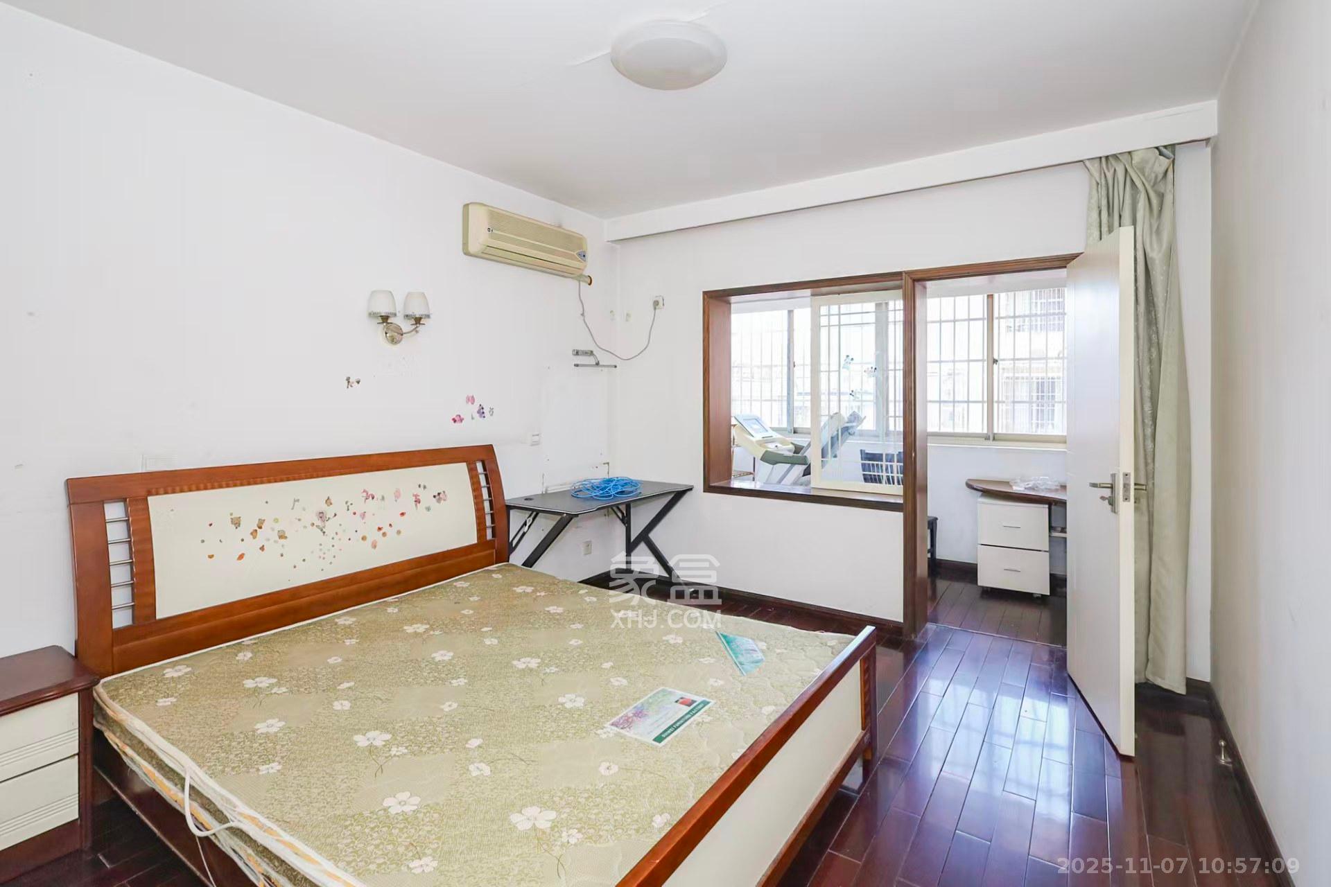 桔洲新苑（观沙岭）  3室2厅2卫    2200.0元/月室内图