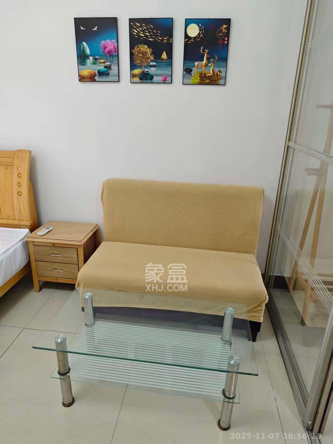 金领家族  1室1厅1卫    1280.0元/月室内图