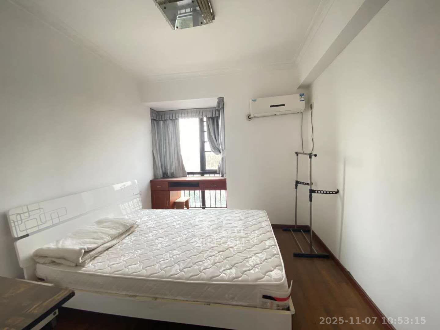 海洋半岛（月珑湾）  3室2厅2卫    2800.0元/月室内图