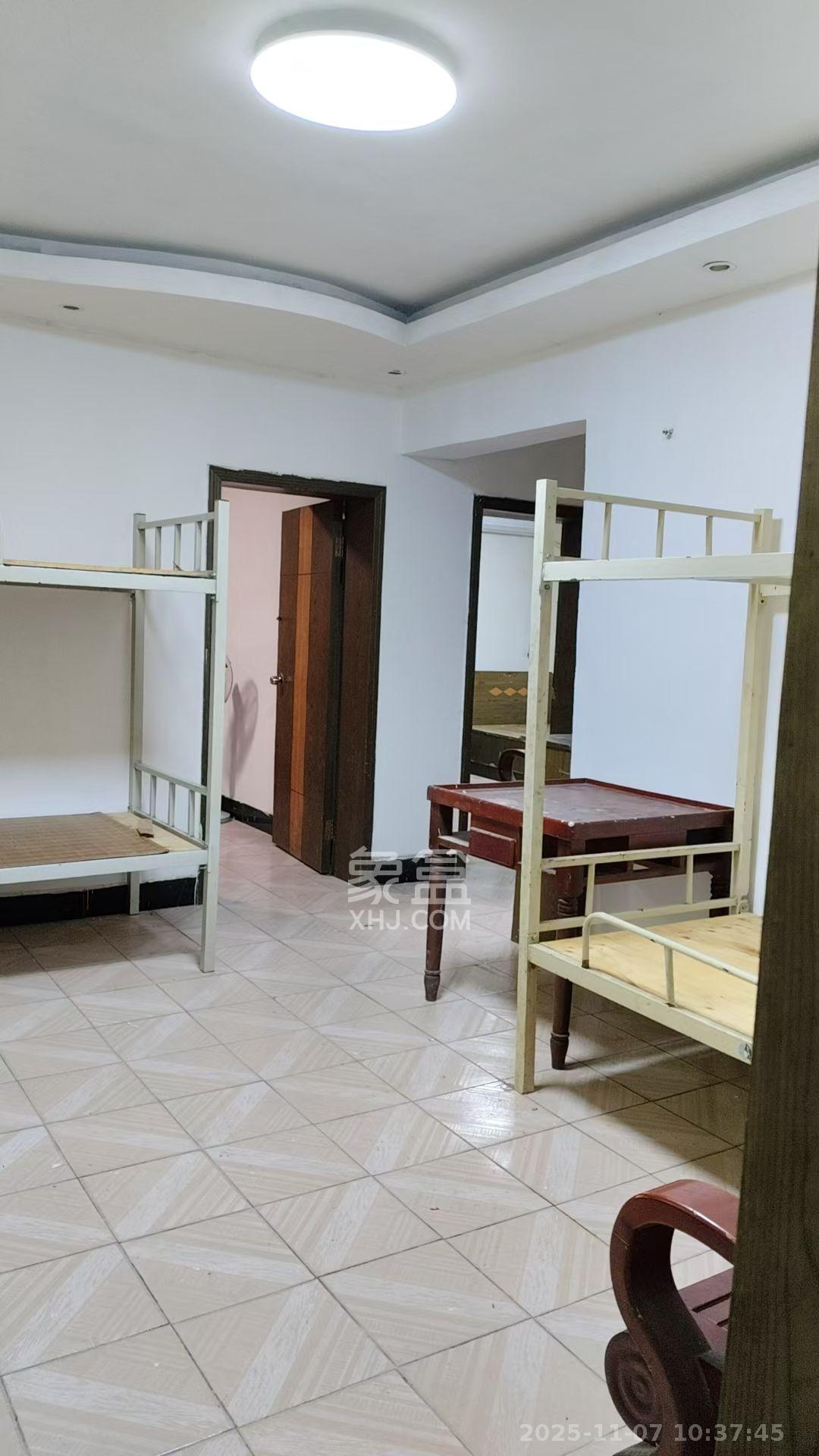 聚福民居 2室1厅1卫 2000.0元/月 聚福民居 2室1厅1卫 2000.0元/月室内图