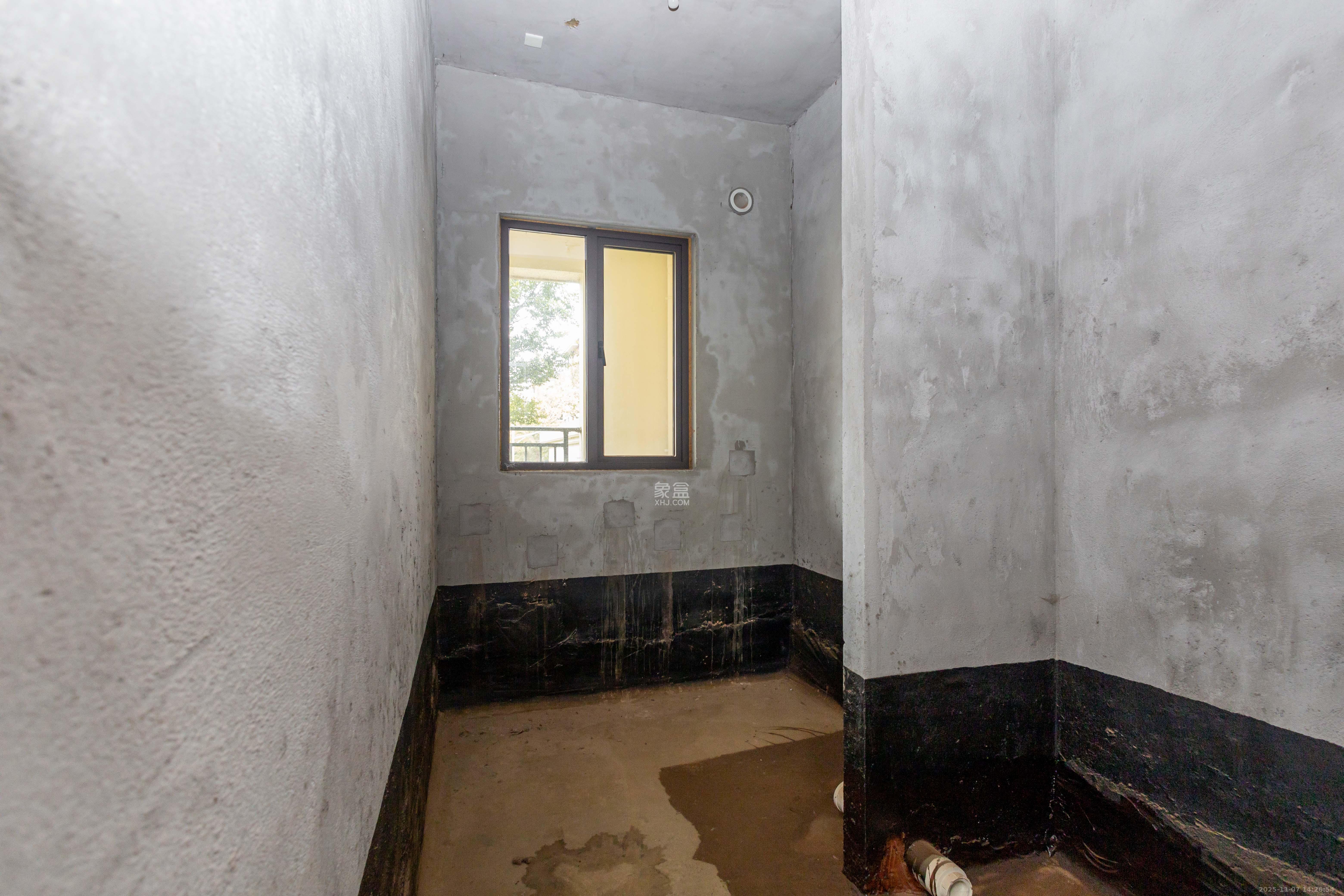 湘域芯城二期  4室2厅2卫    380.0万卫生间