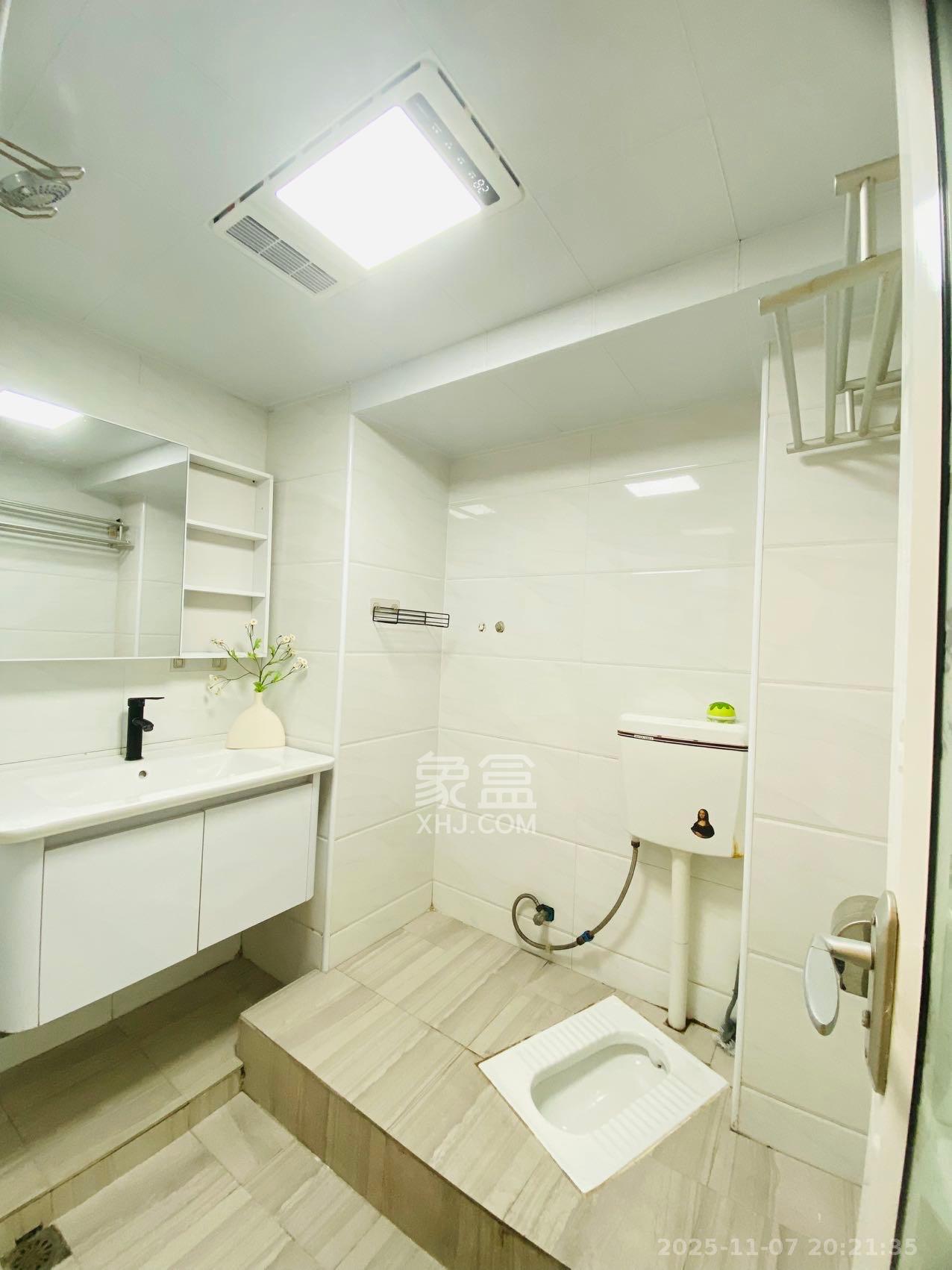 宏景名厦  1室2厅2卫    3580.0元/月室内图