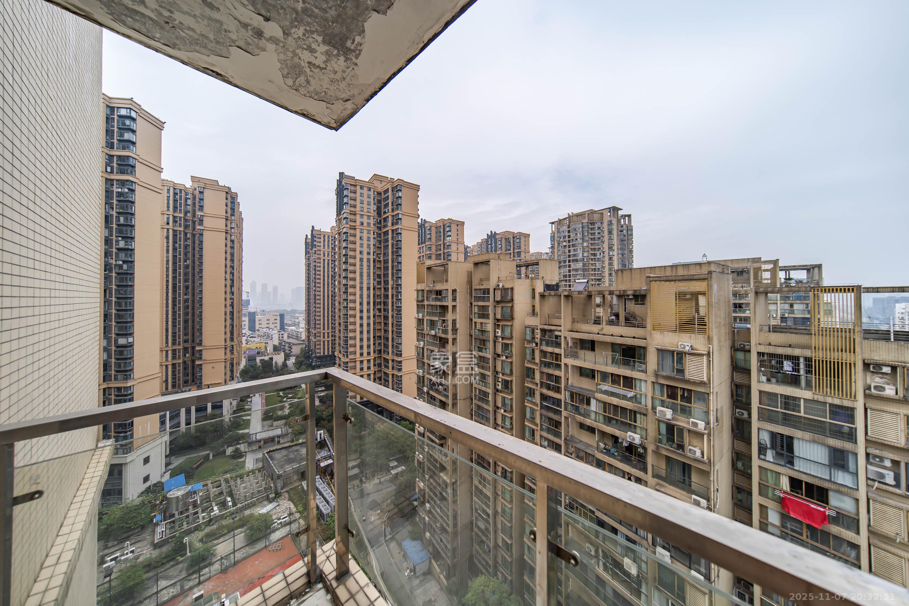 天健芙蓉盛世一期  2室1厅1卫    87.27万阳台