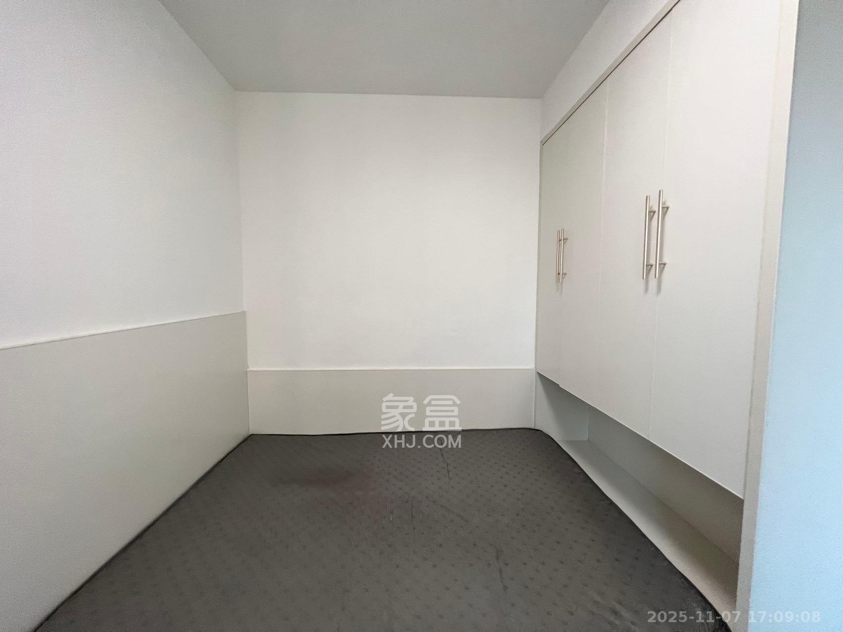 东合新苑  2室2厅1卫    2100.0元/月室内图