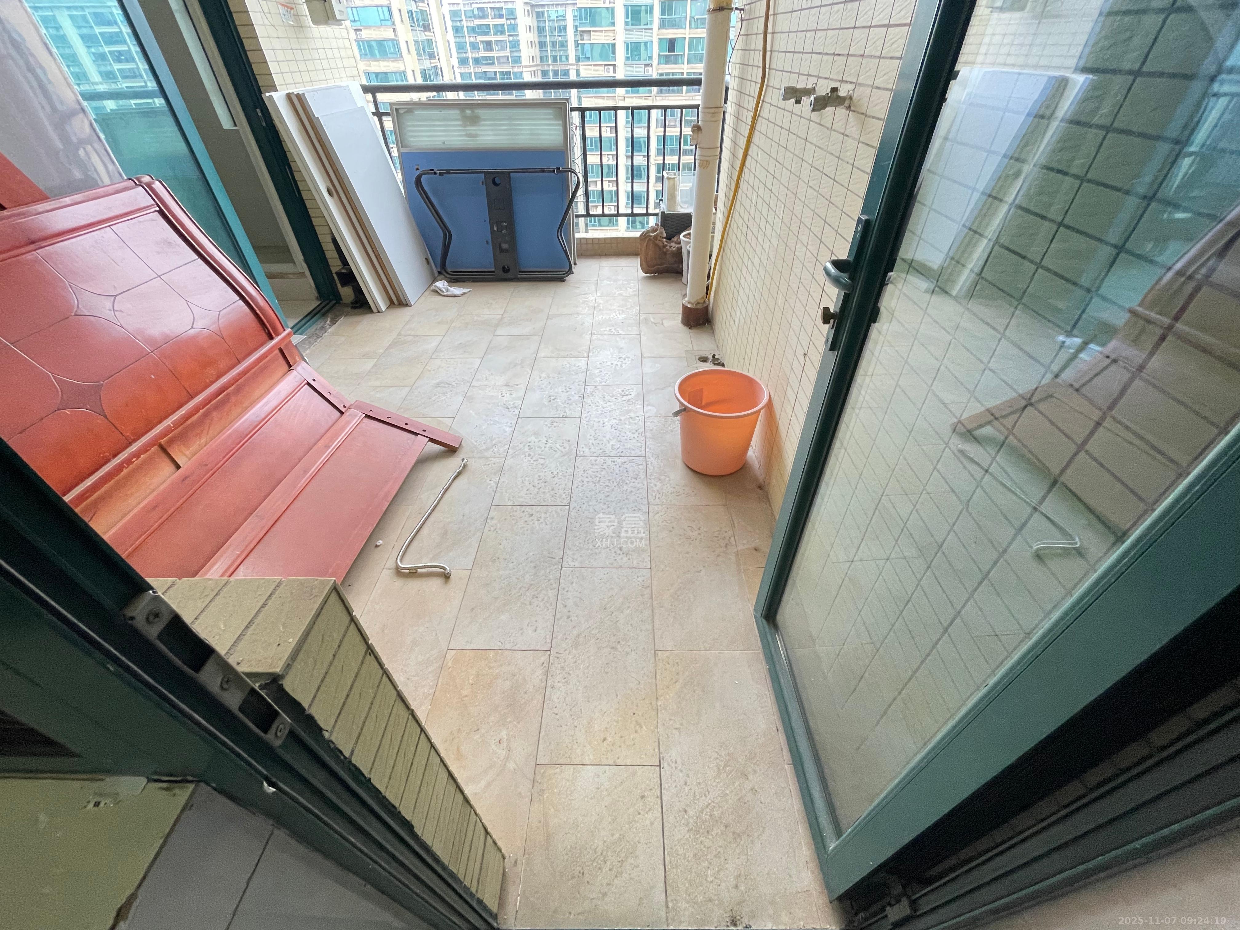 恒大名都 5室2厅4卫 3800.0元/月 恒大名都 5室2厅4卫 3800.0元/月室内图