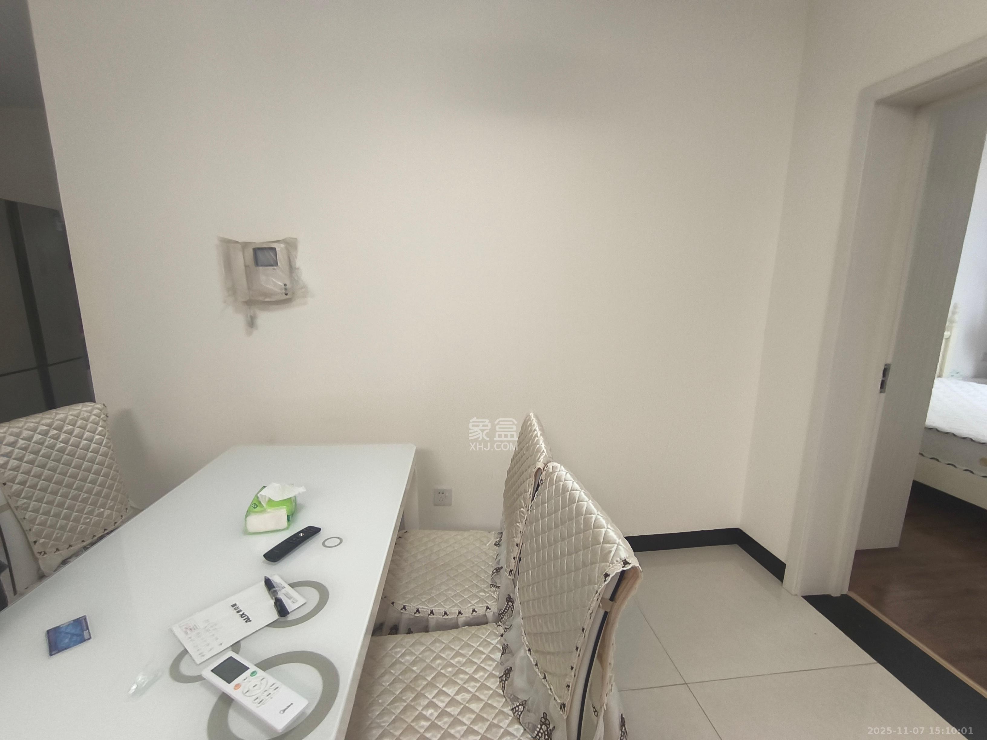 楚天世纪城东苑  2室2厅1卫    1900.0元/月室内图