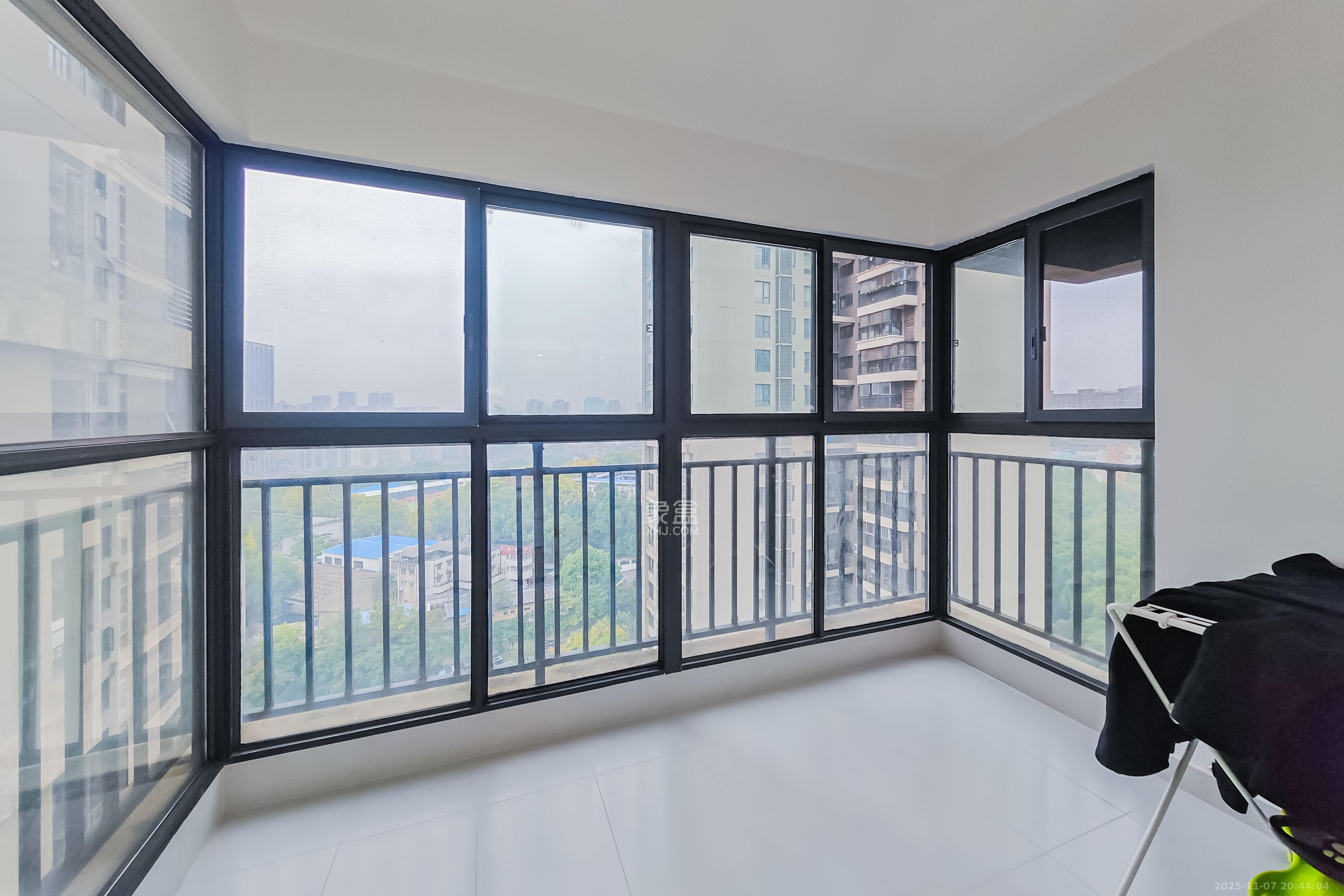 万科金域华府三四期 4室2厅2卫 142.0万 万科金域华府三四期 4室2厅2卫 142.0万其他