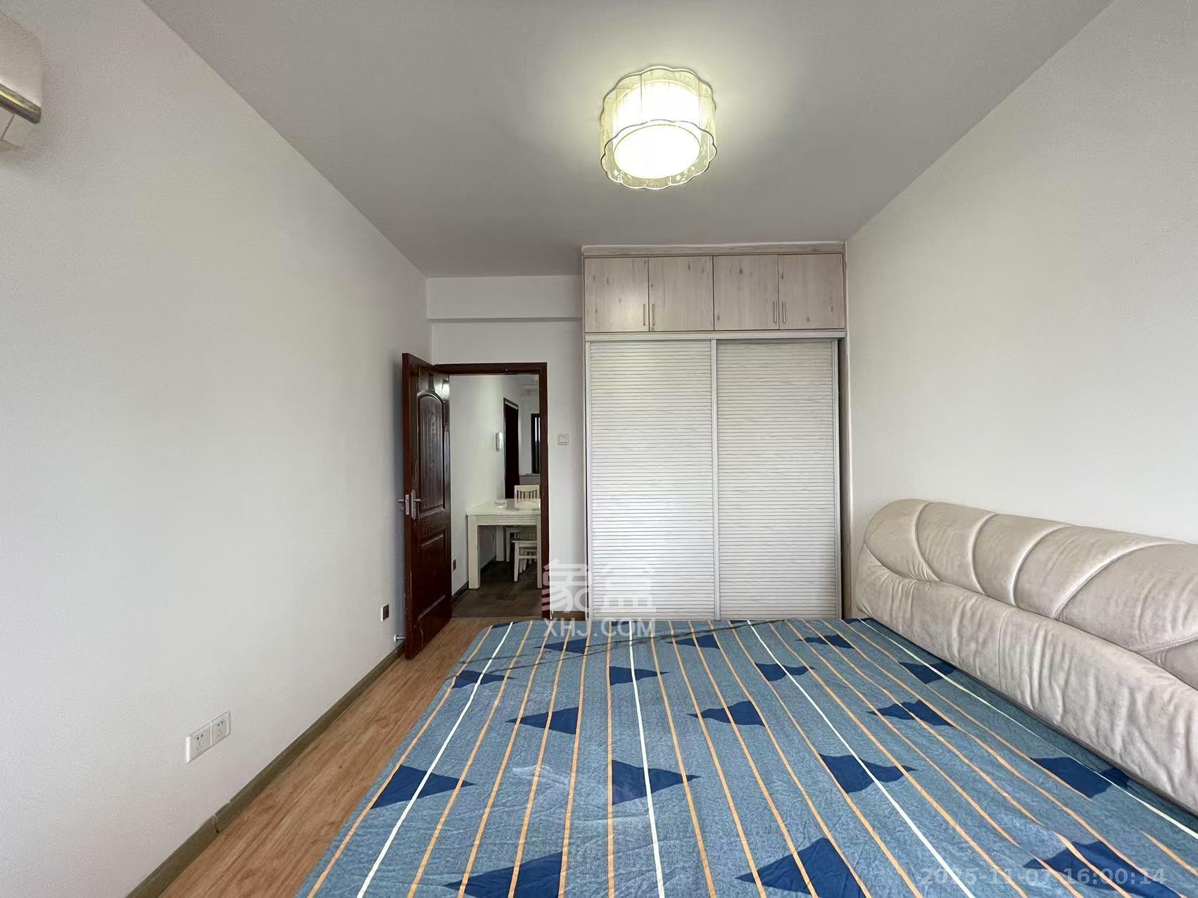 广盛华苑  3室1厅1卫    2000.0元/月室内图