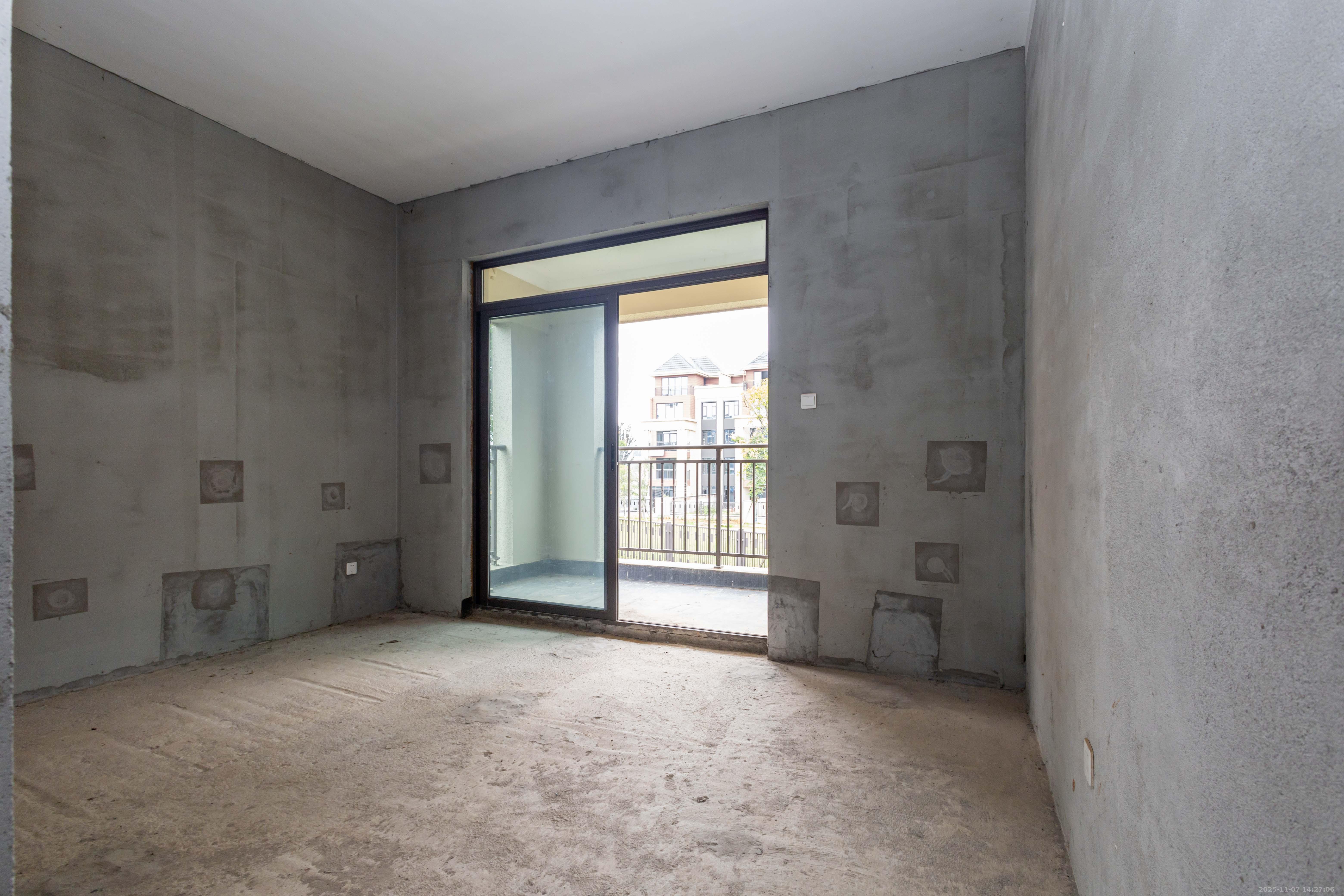 雅居乐新地  2室1厅1卫    26.0万卧室