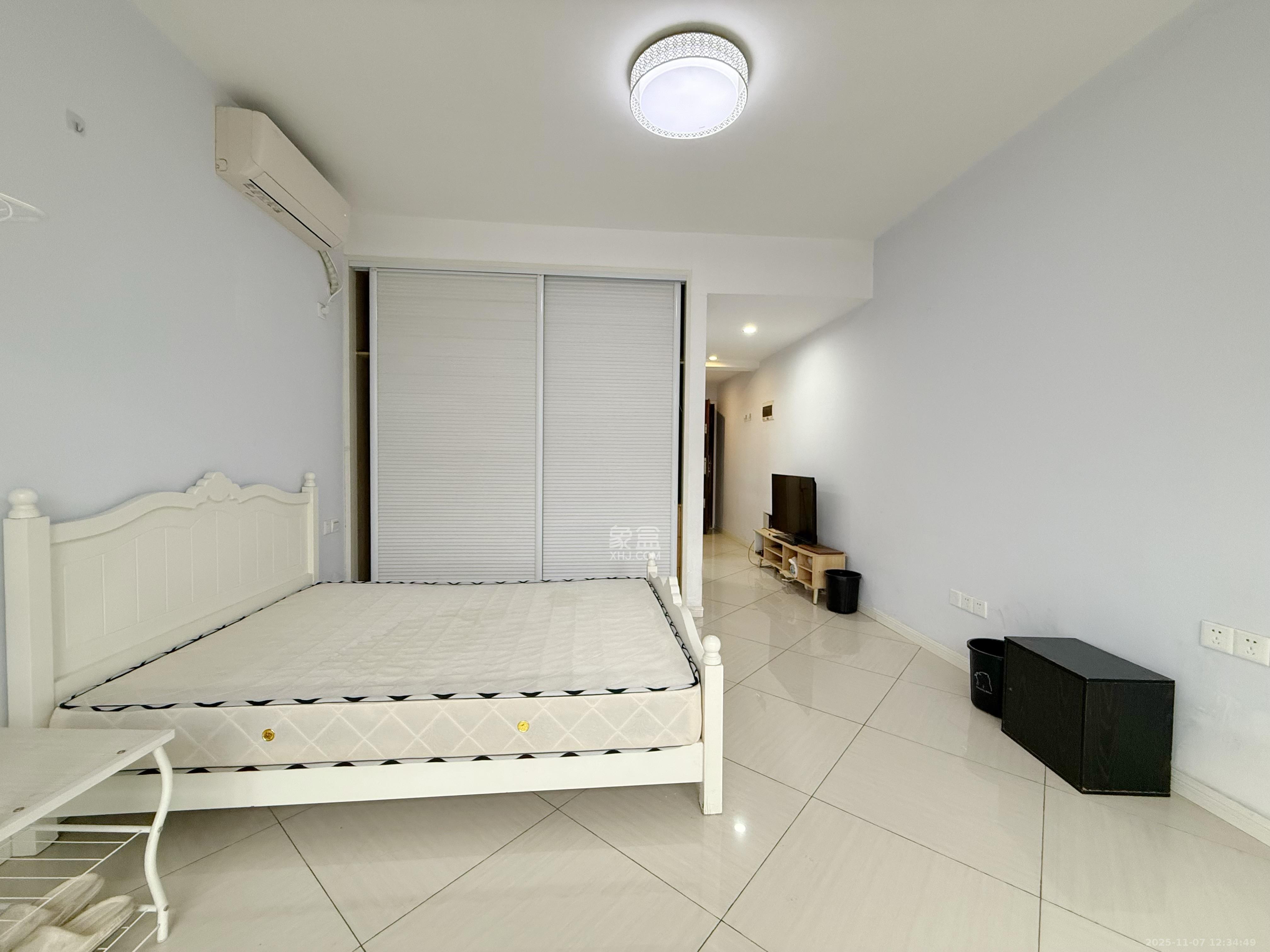 蓝山郡 1室1厅1卫 1500.0元/月 蓝山郡 1室1厅1卫 1500.0元/月室内图