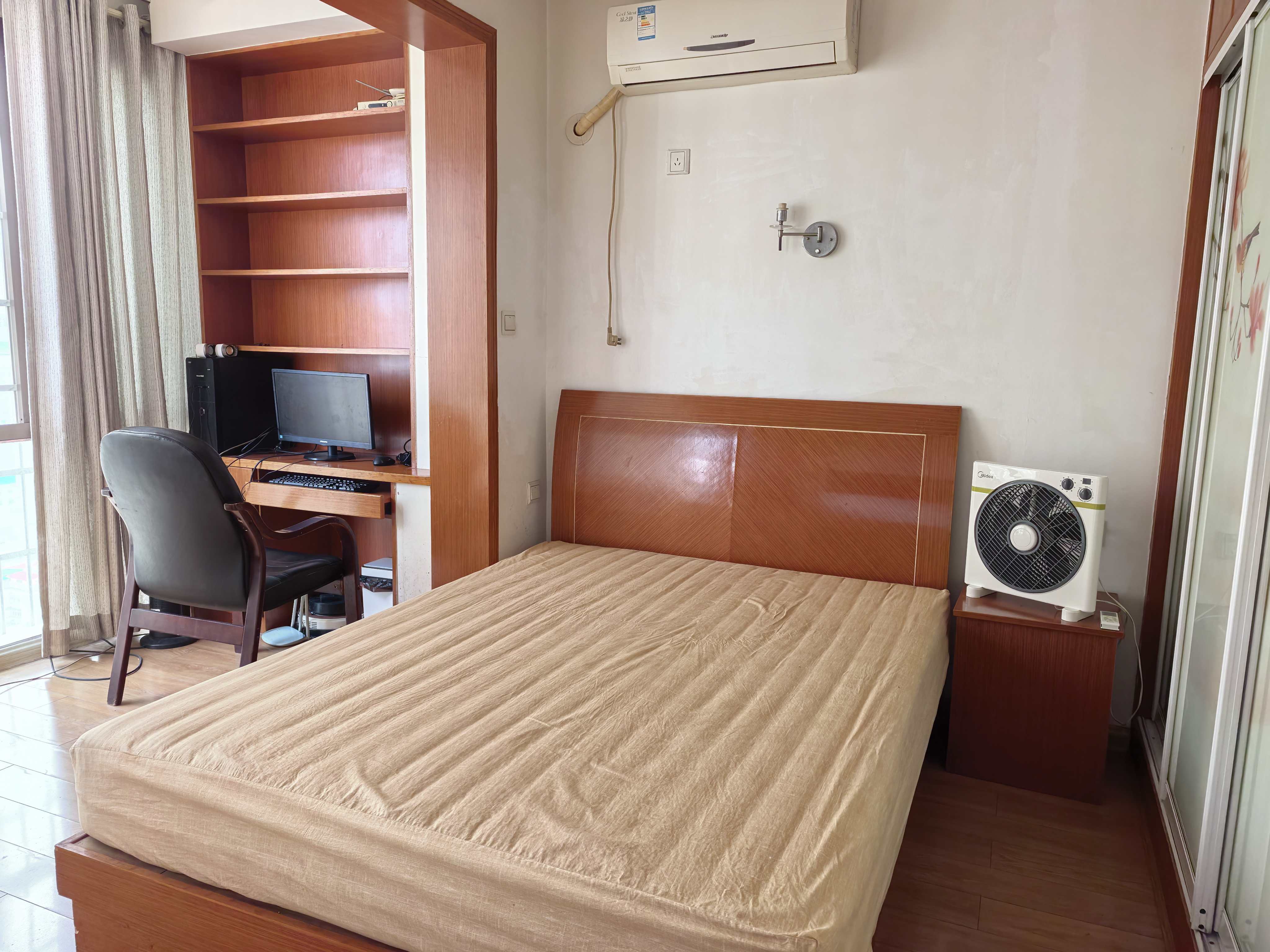 华湘贵府  1室1厅1卫    1280.0元/月室内图