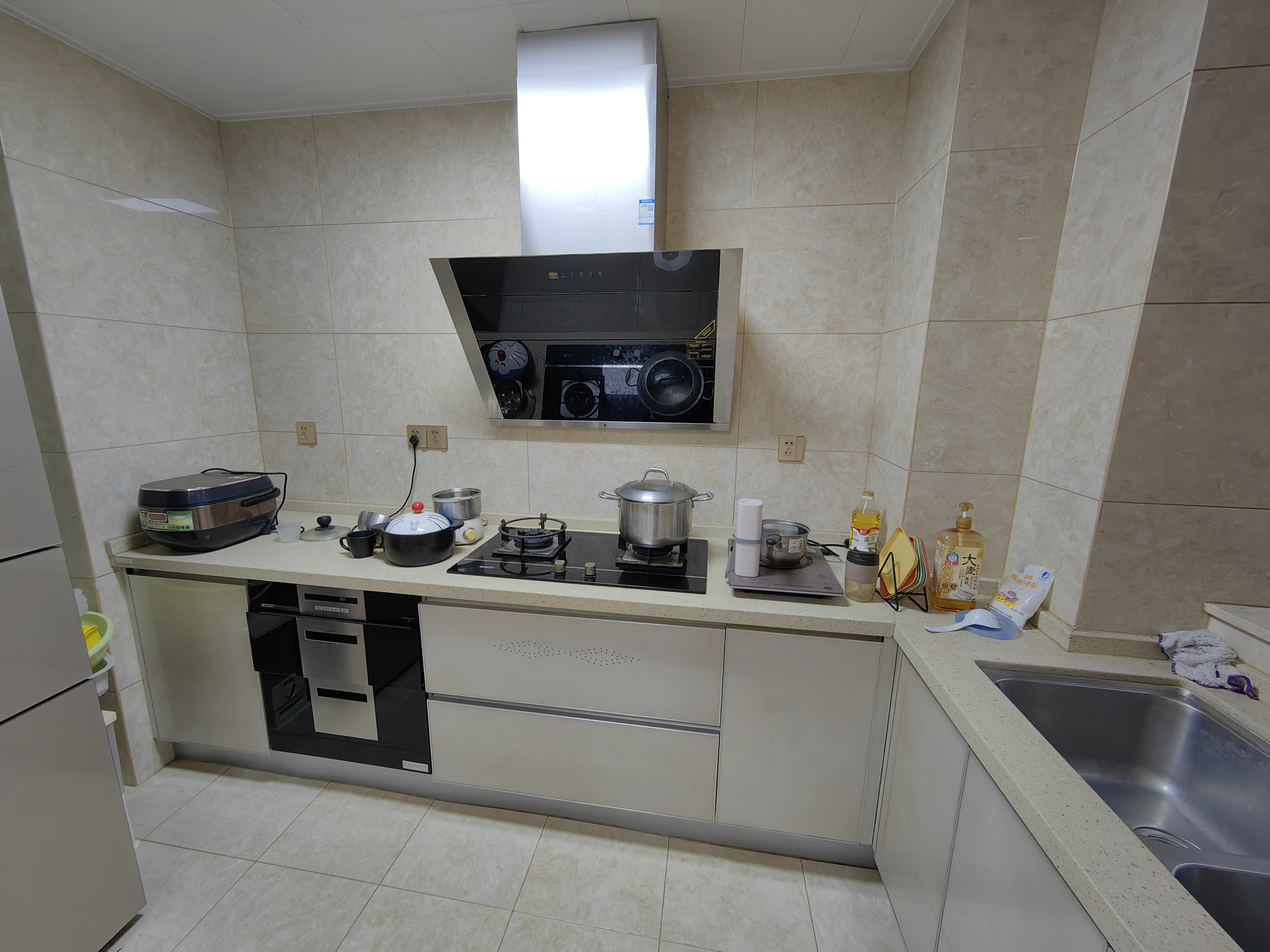 香榭花园  1室0厅0卫    186.0万客厅