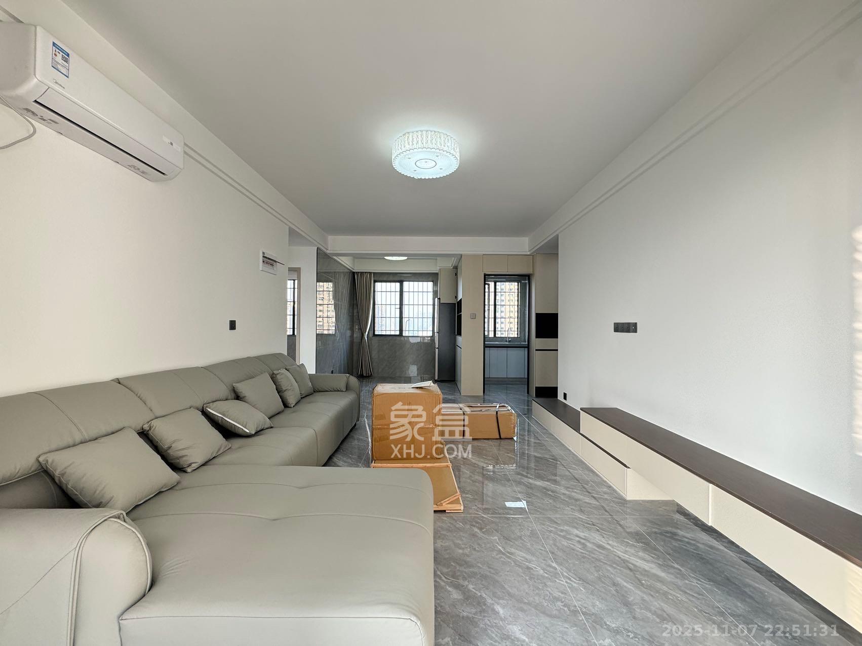 旭日嘉苑  1室0厅0卫    2500.0元/月