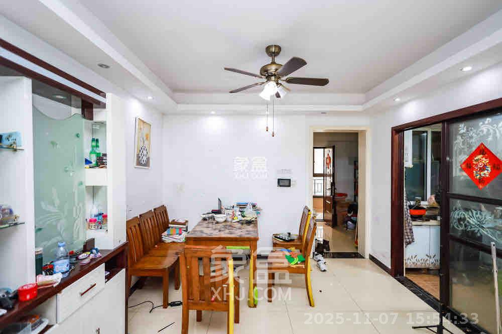 金科世界城 3室2厅1卫 2200.0元/月 金科世界城 3室2厅1卫 2200.0元/月室内图