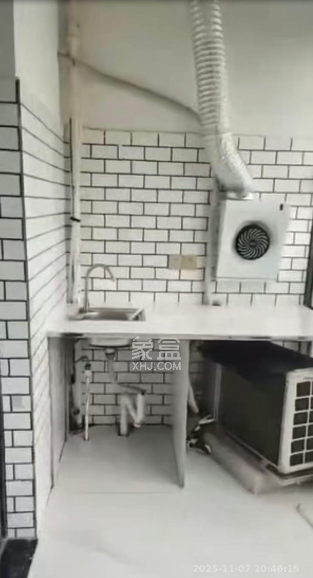 和悦城(蟠龙景苑)  1室1厅1卫    1200.0元/月