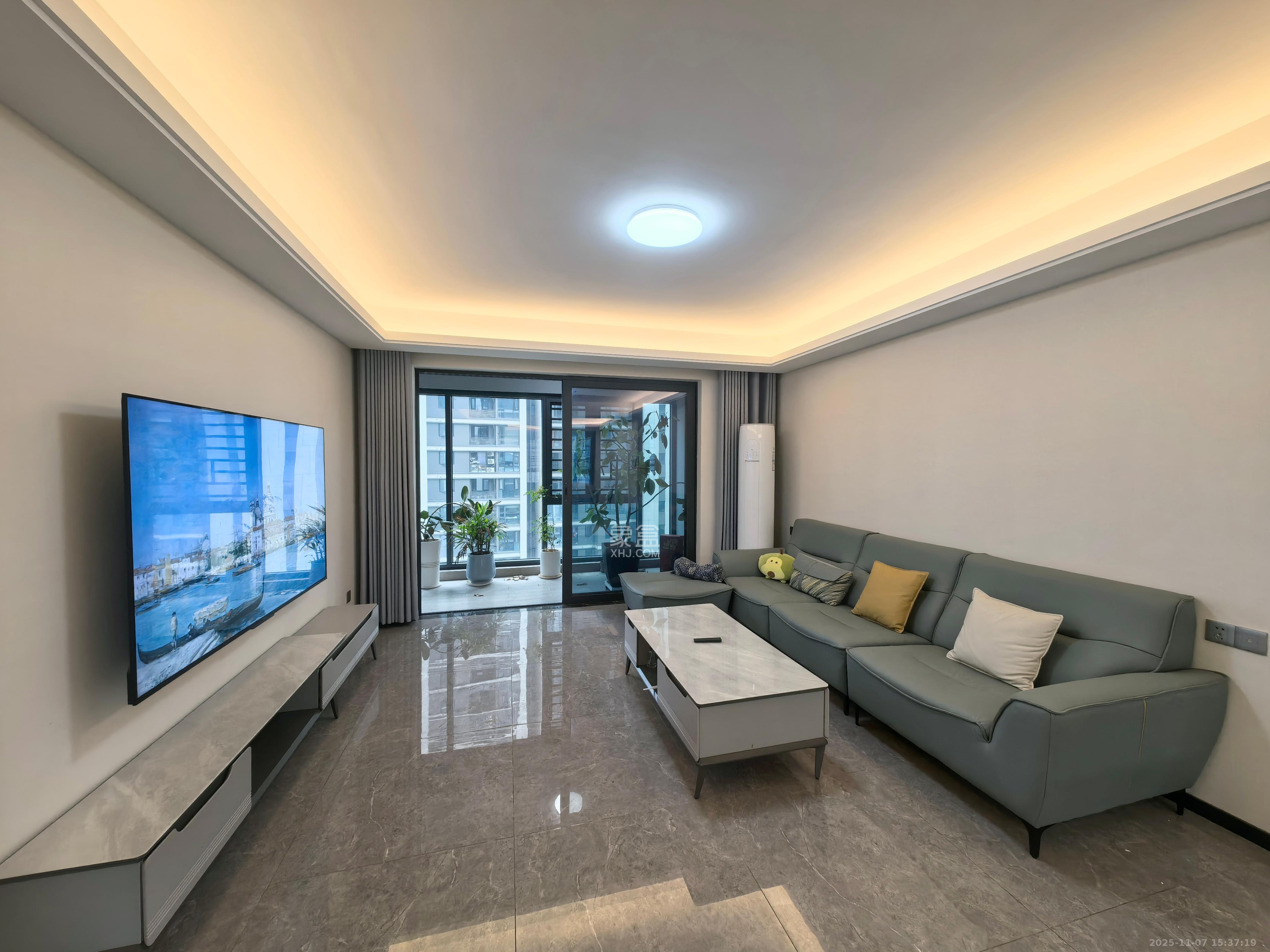 中海阅溪府  4室2厅2卫    3650.0元/月