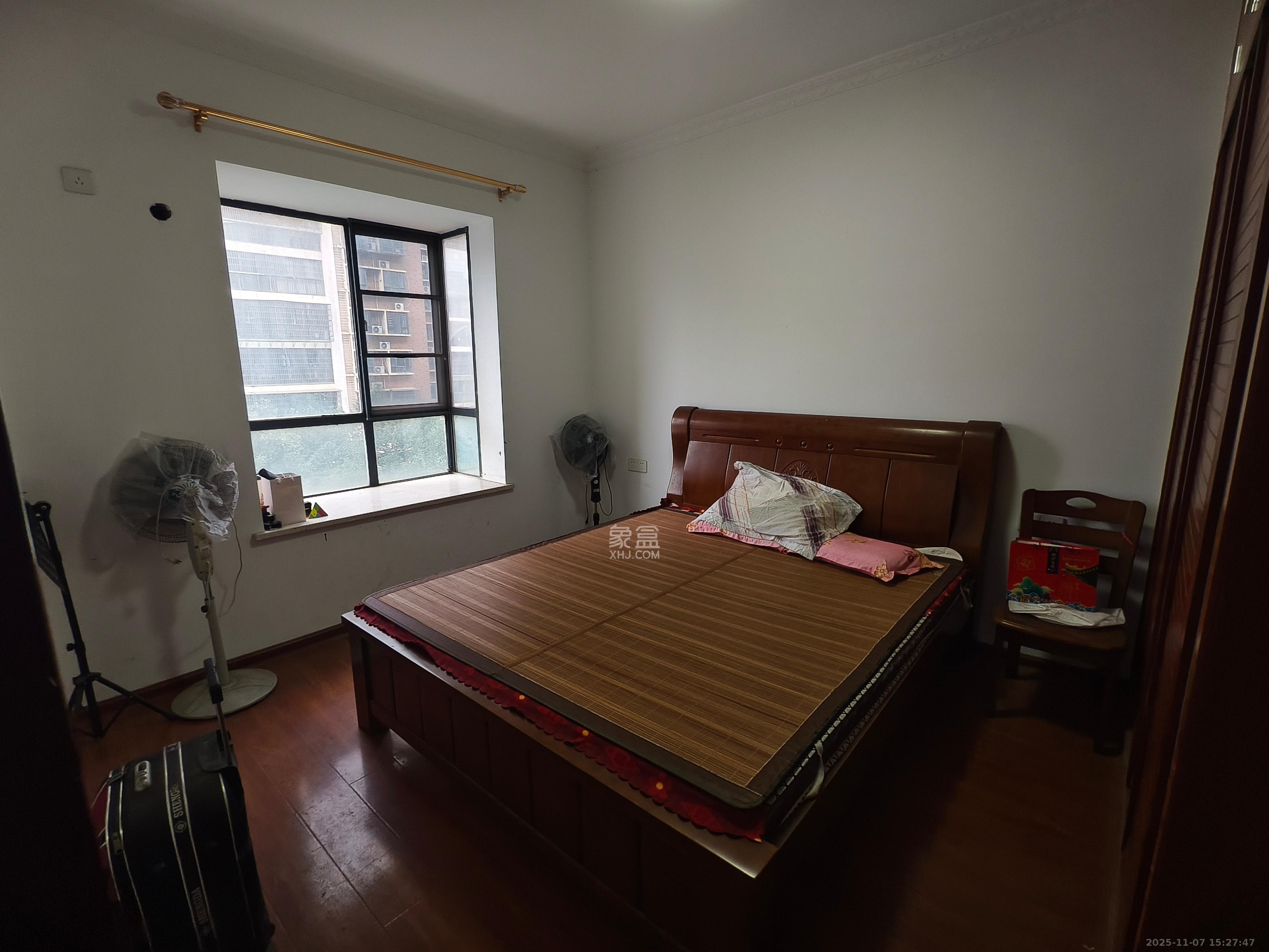 湘府名邸(同力家园) 1室2厅2卫 2000.0元/月 湘府名邸(同力家园) 1室2厅2卫 2000.0元/月室内图