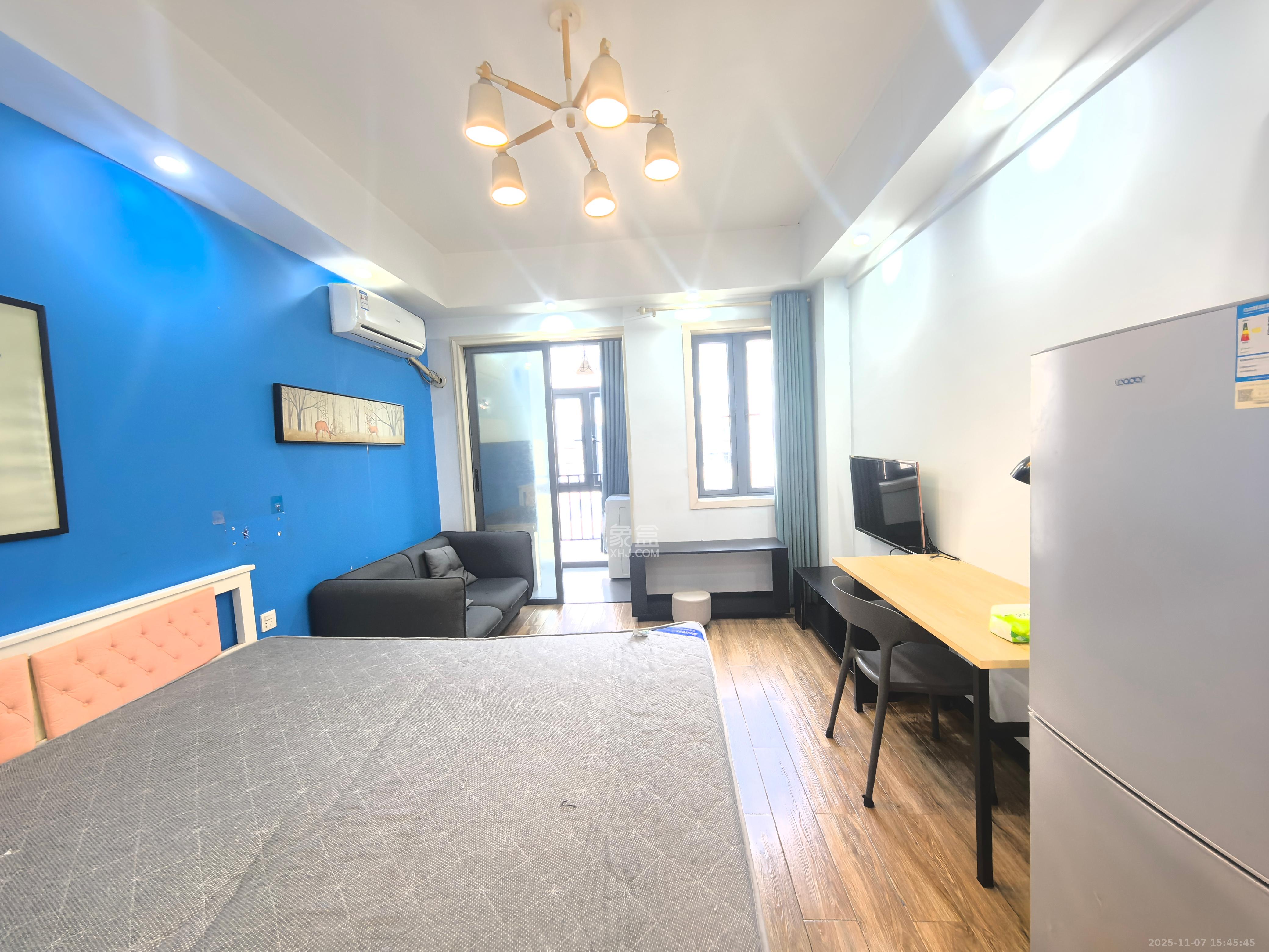 蓝光雍锦阁 1室1厅1卫 1500.0元/月 蓝光雍锦阁 1室1厅1卫 1500.0元/月室内图