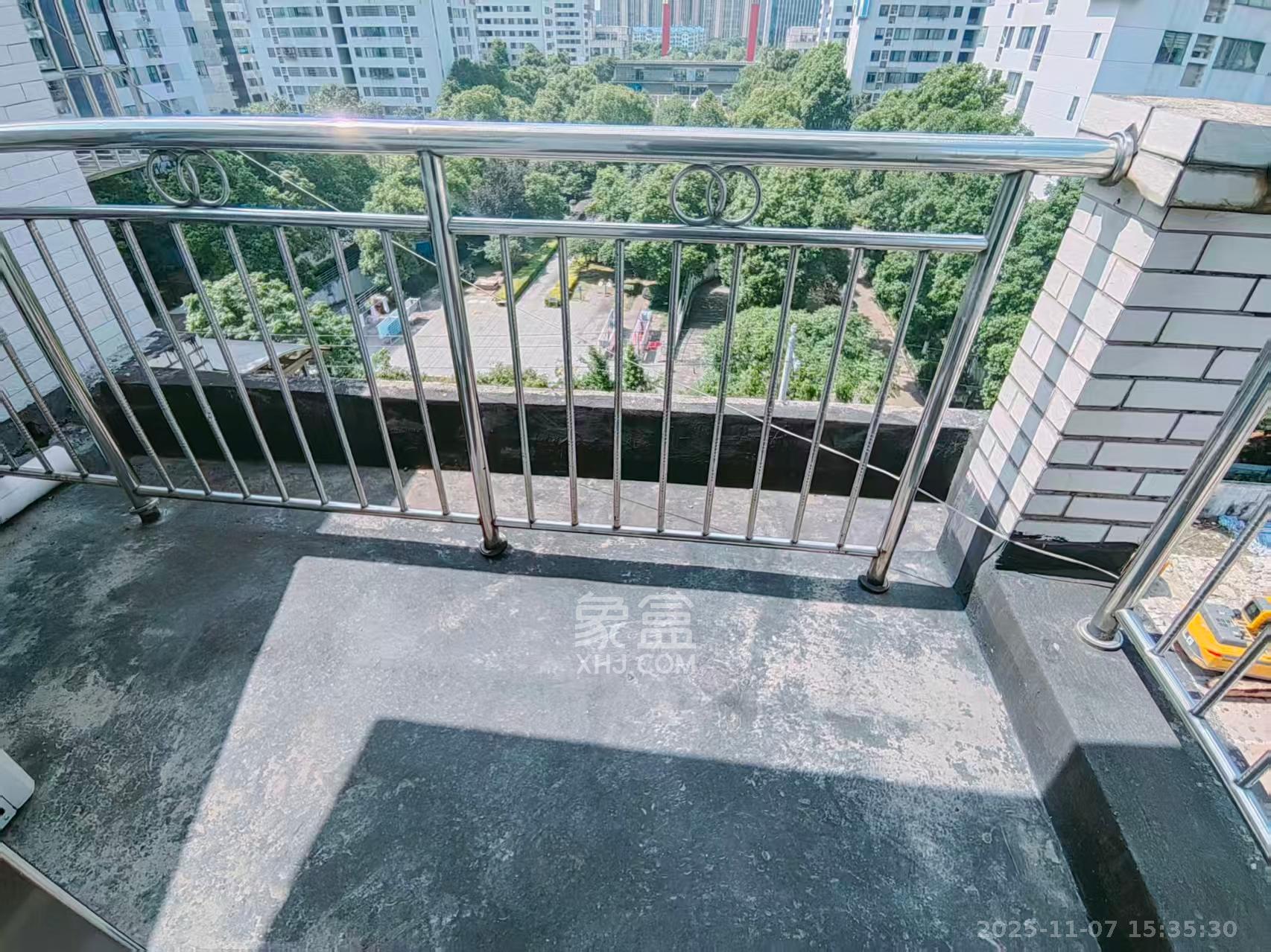 黄鹤小区3片  2室0厅1卫    900.0元/月