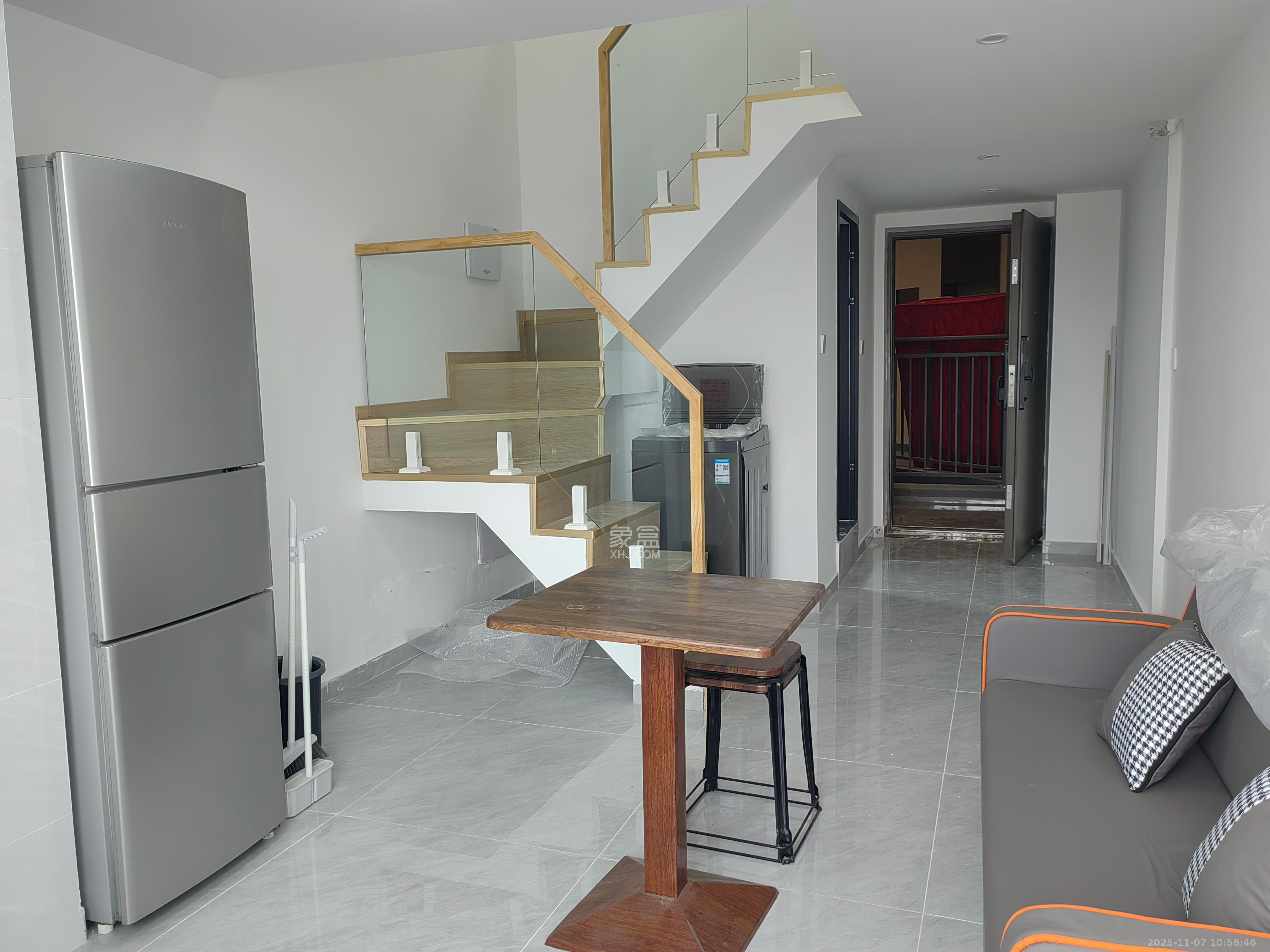 卓越伊景苑  2室1厅1卫    1500.0元/月室内图