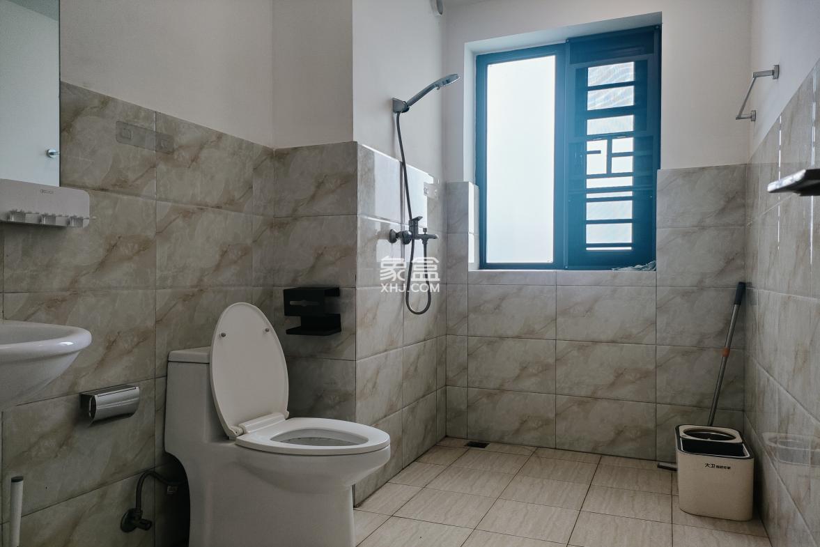 融创海口一号 3室2厅1卫 3600.0元/月 融创海口一号 3室2厅1卫 3600.0元/月室内图