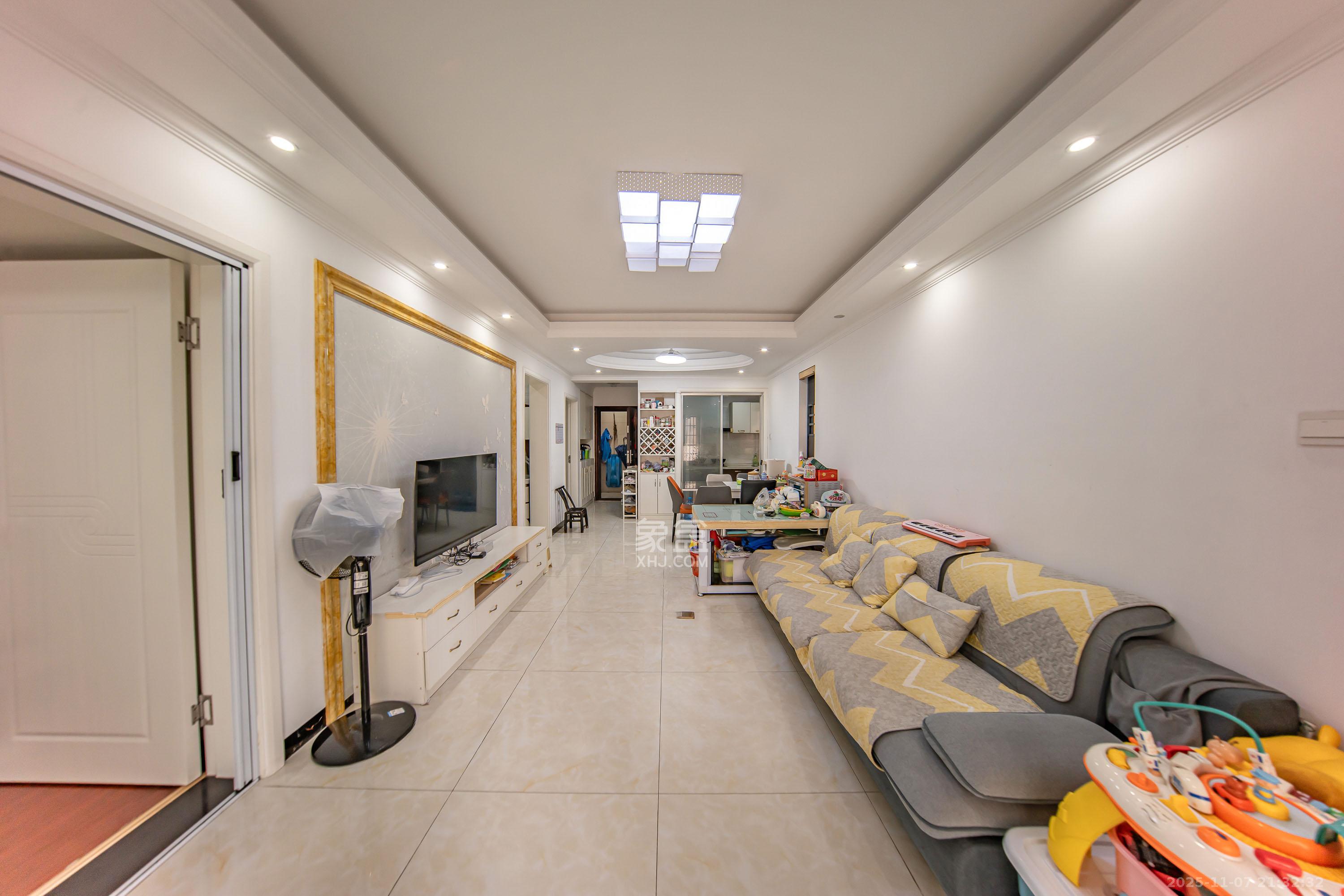 湘熙水郡（观澜海赋家园）  3室2厅1卫    98.0万