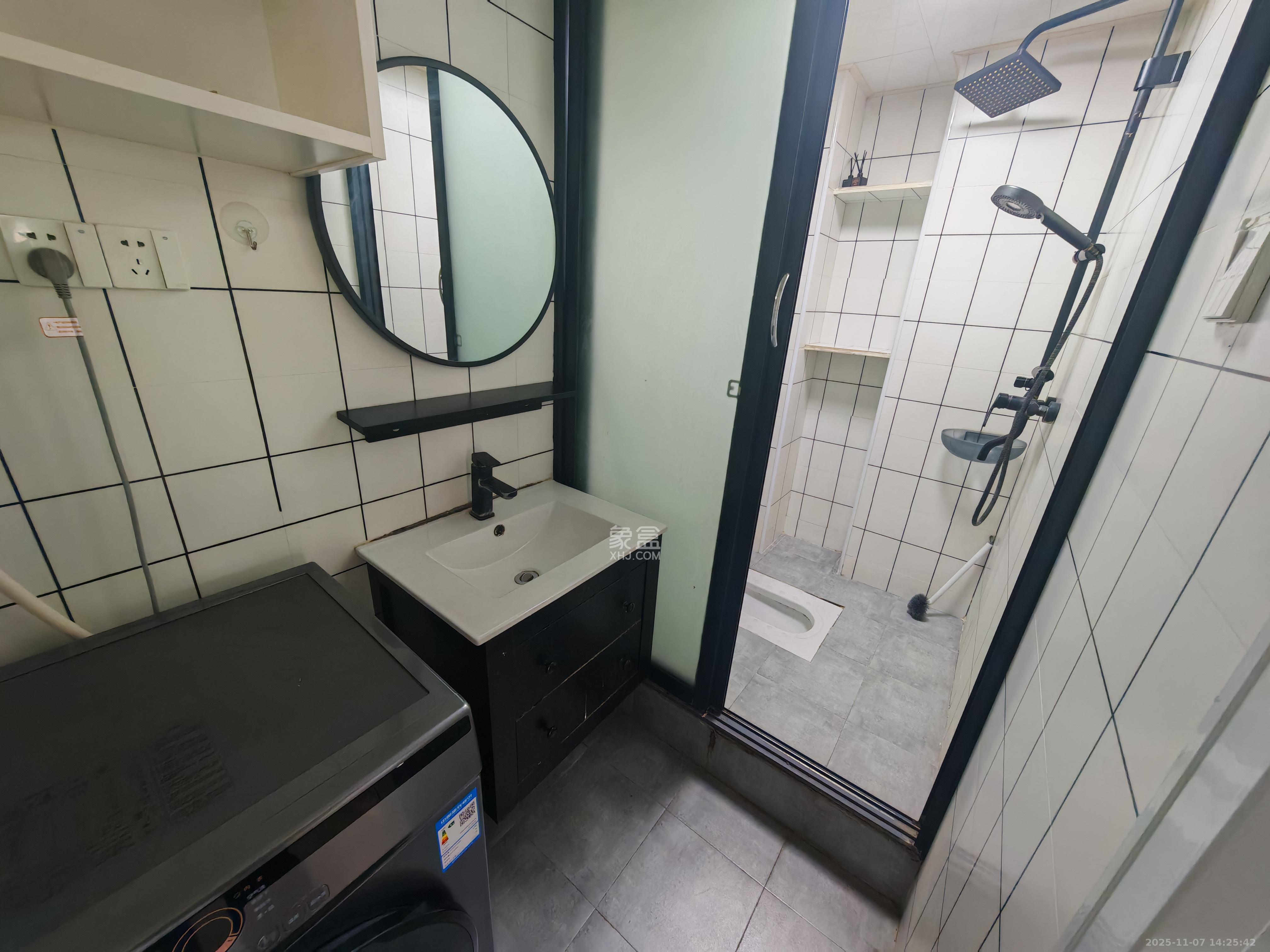 欧亚达国际广场 2室2厅1卫 2200.0元/月 欧亚达国际广场 2室2厅1卫 2200.0元/月室内图